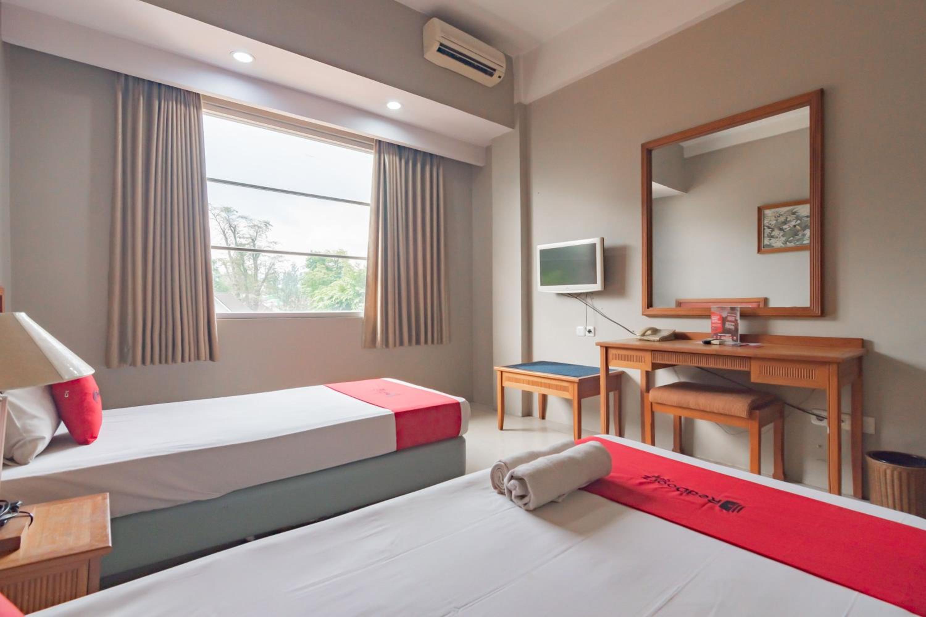 Superior Twin Room - Photo 7