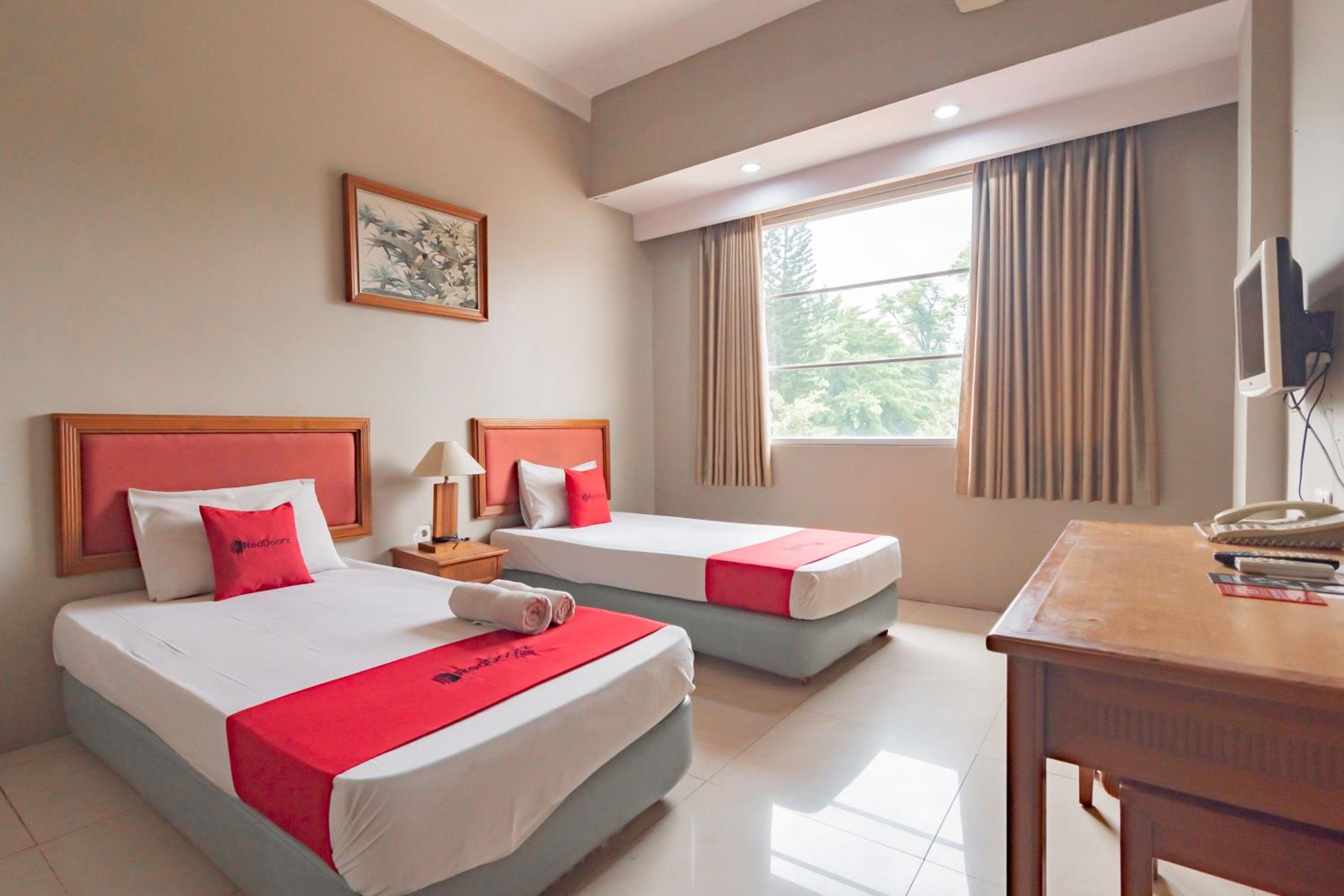 Superior Twin Room - Photo 6