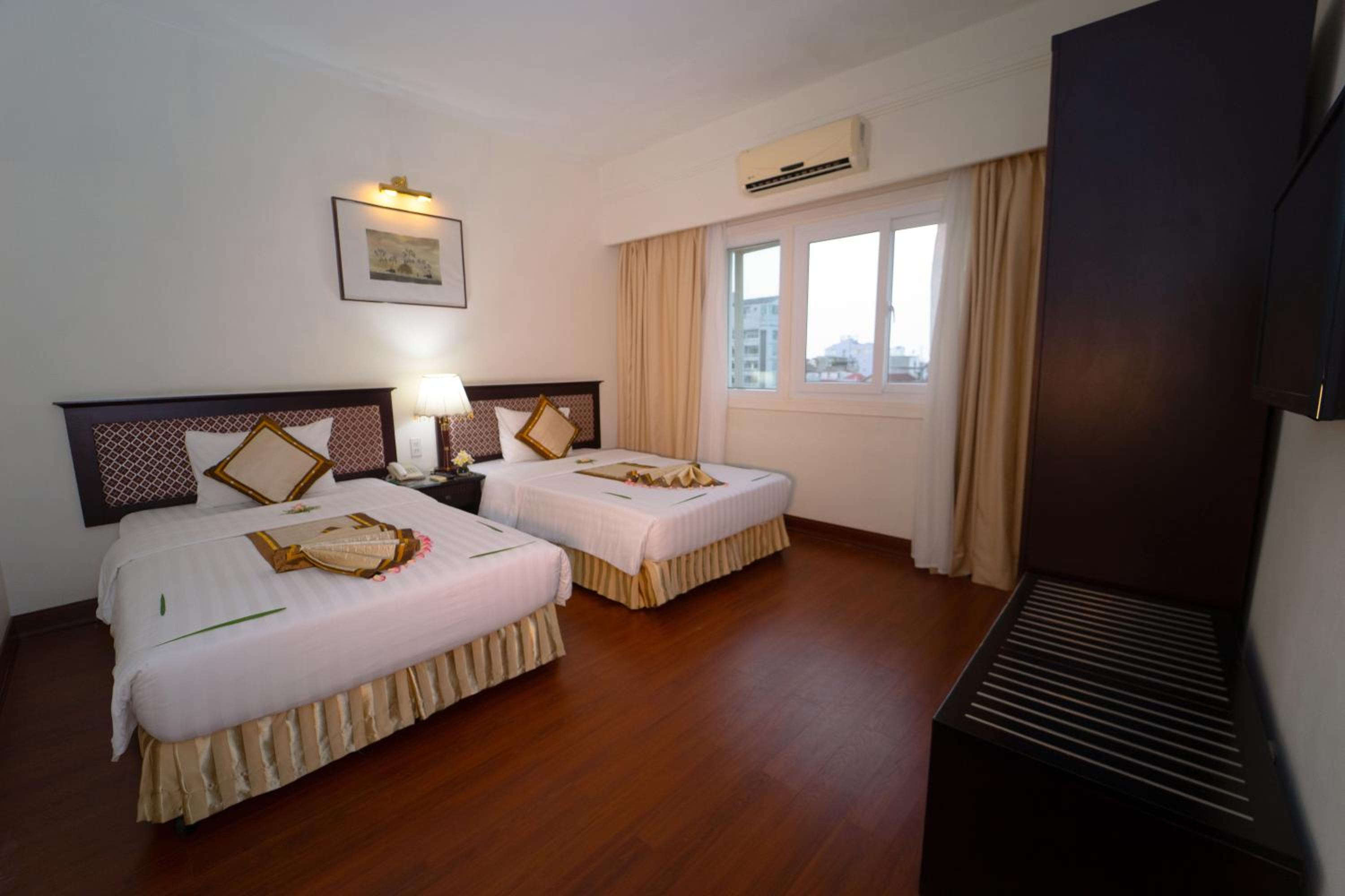 Deluxe Twin Room with Garden View photo 3