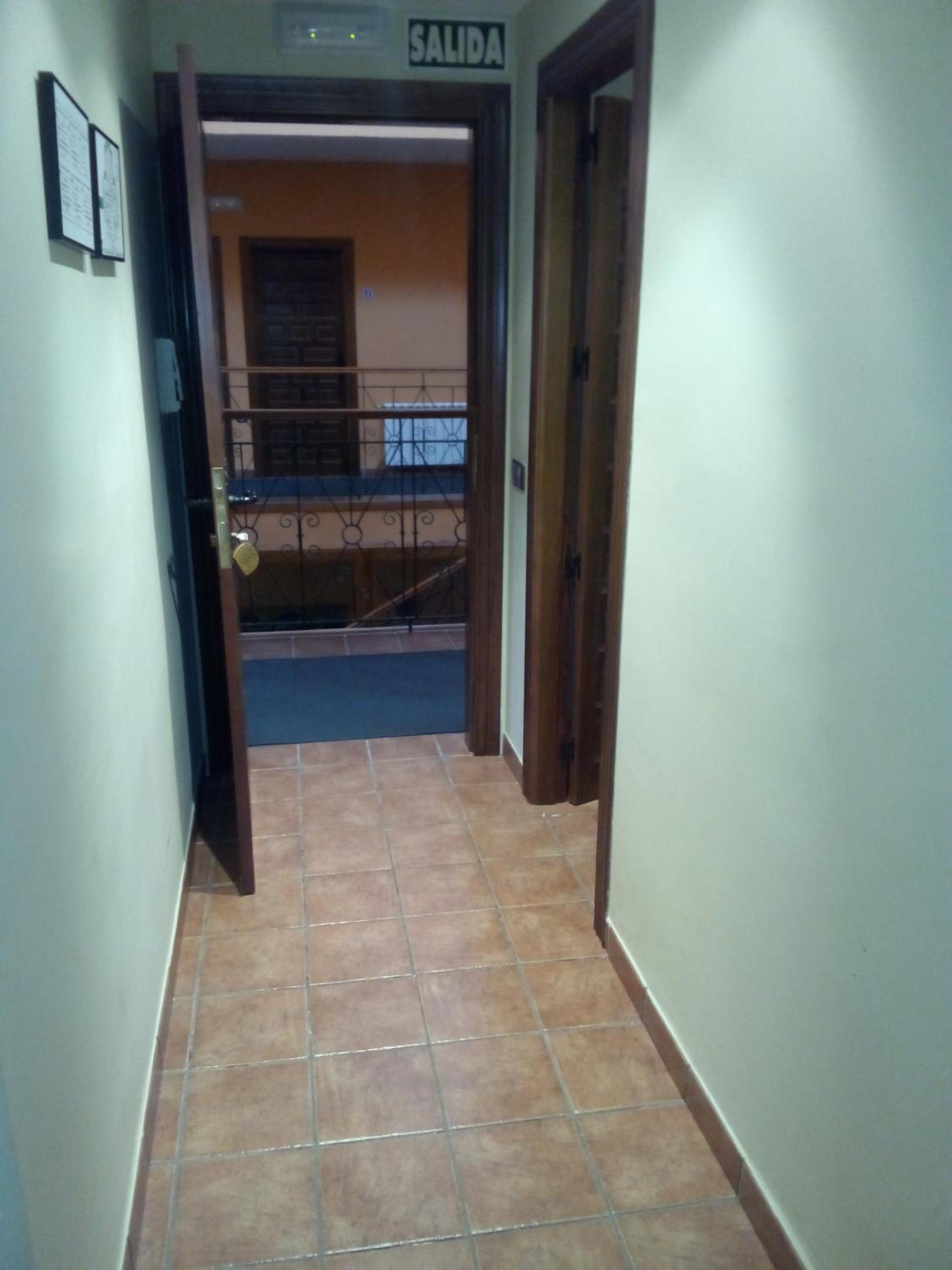 Double or Twin Room - Photo 2