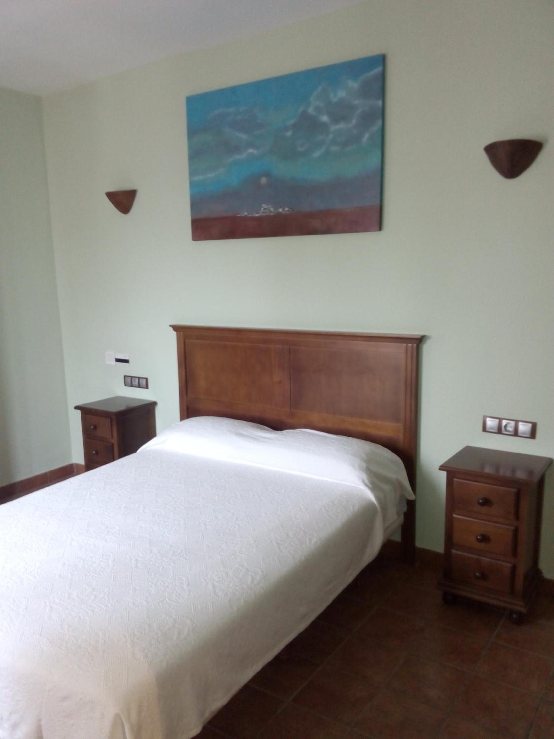 Double or Twin Room - Photo 15