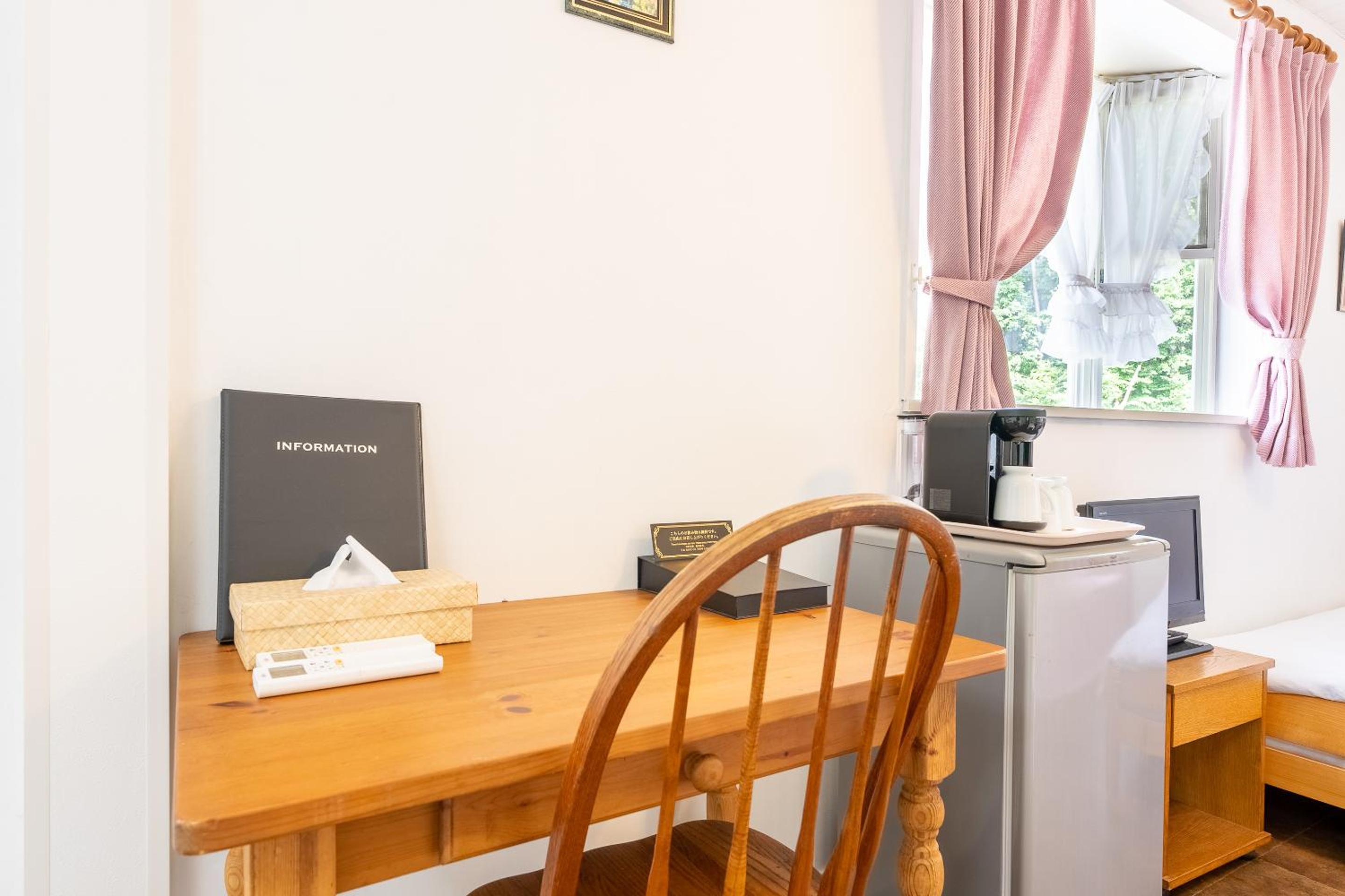 Triple Room - Photo 5