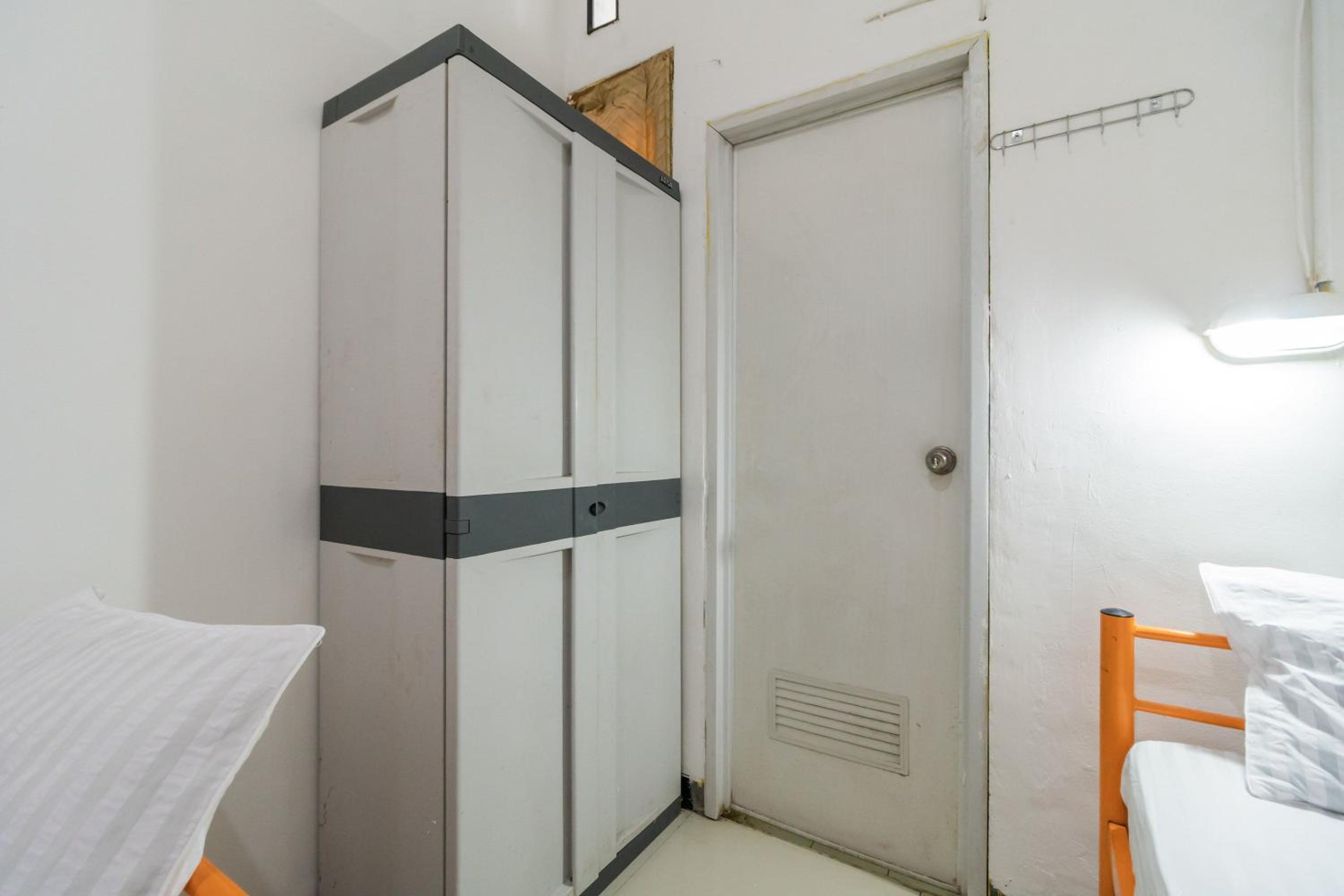 Standard Double Room - Photo 7