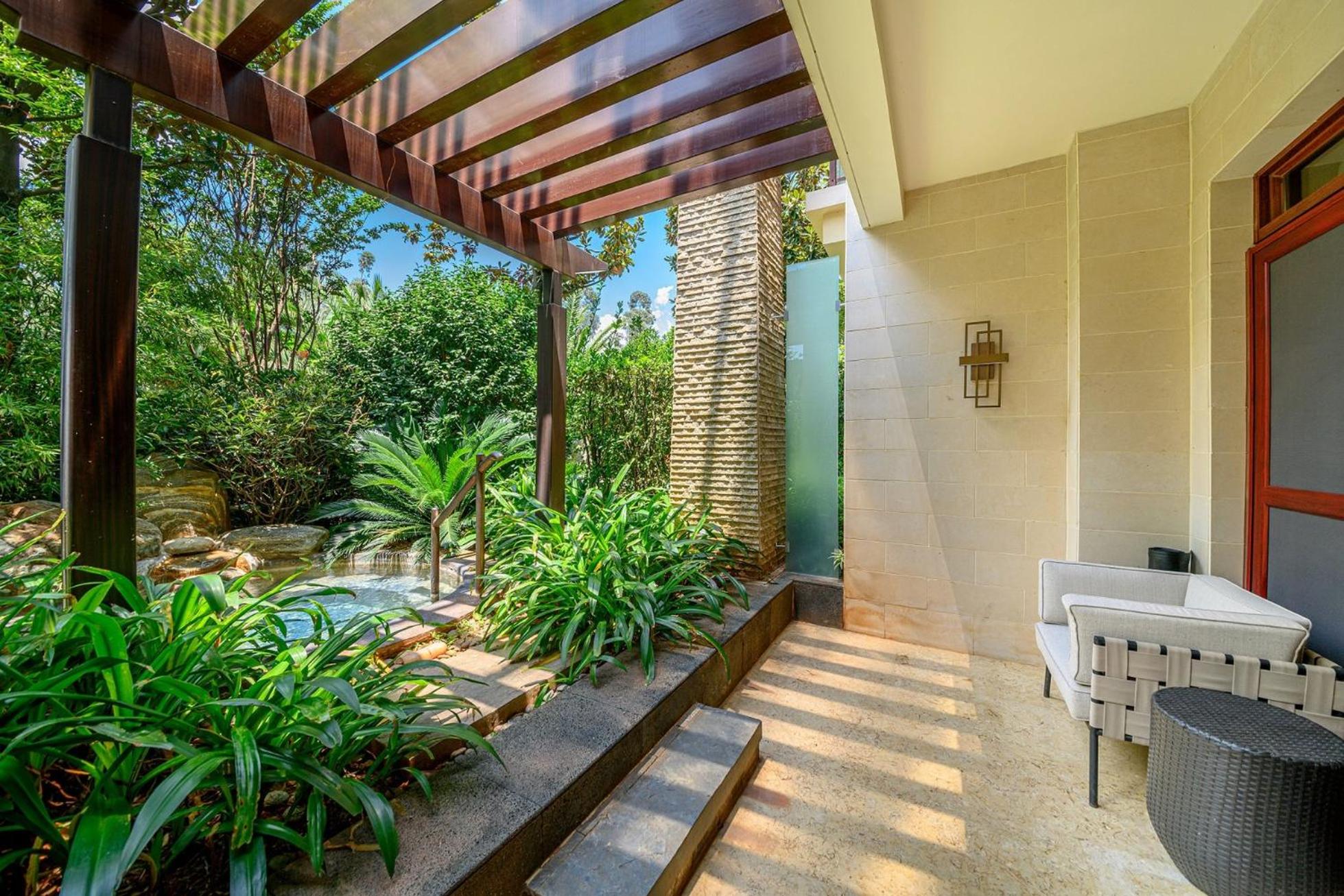 Standard Twin Room with Private Hot Spring