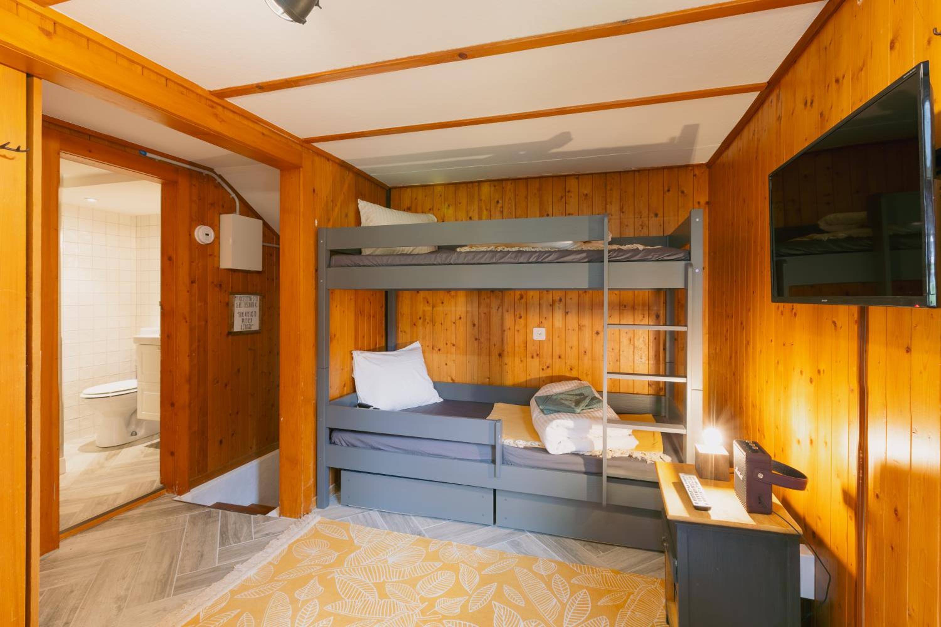 Studio Apartment photo 1