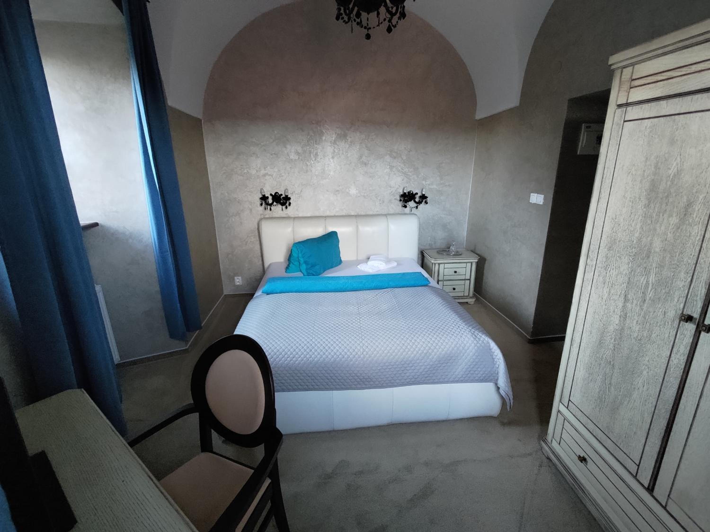 Deluxe Double Room with Bath photo 2
