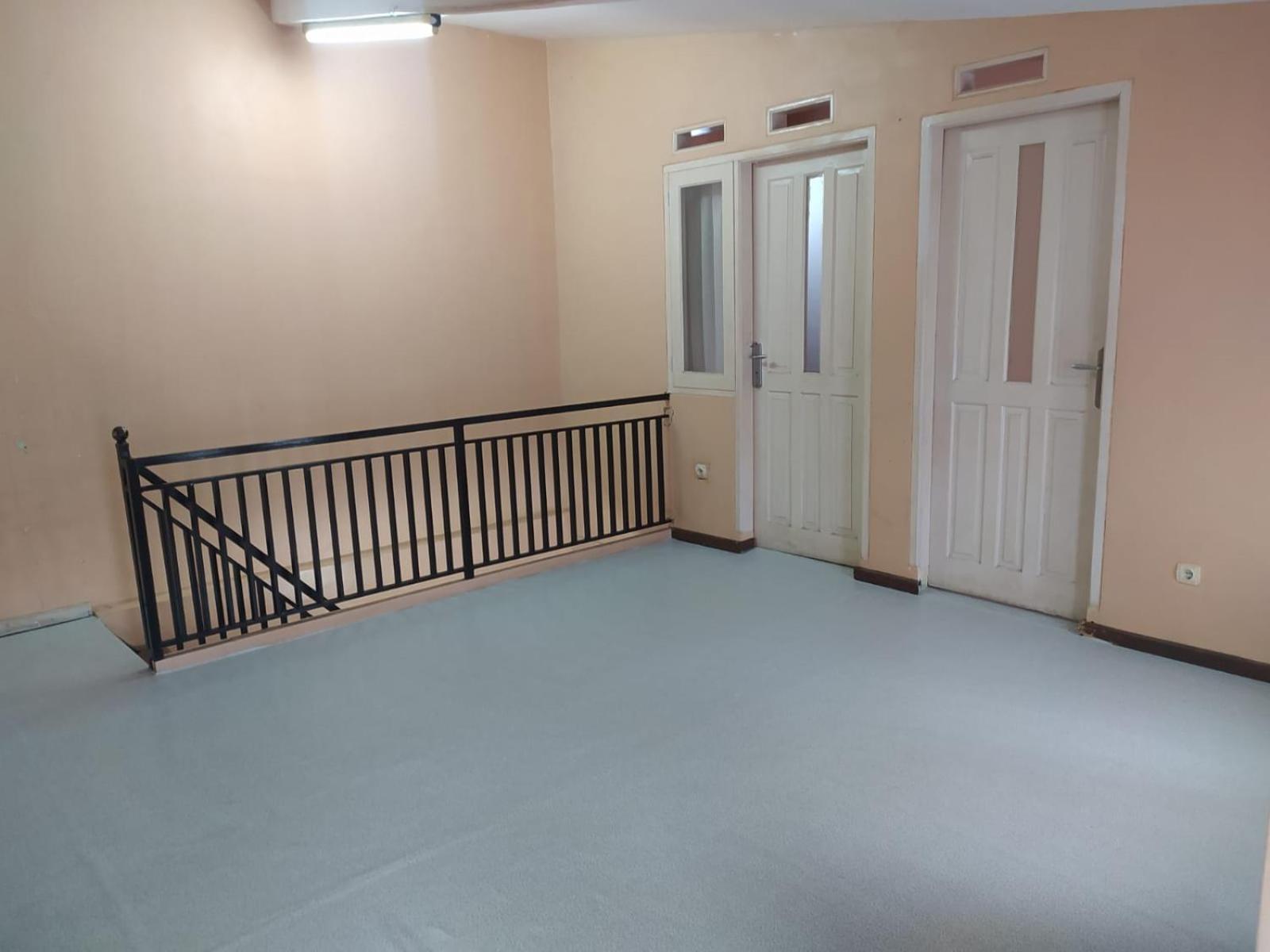 Three-Bedroom Villa - Photo 6