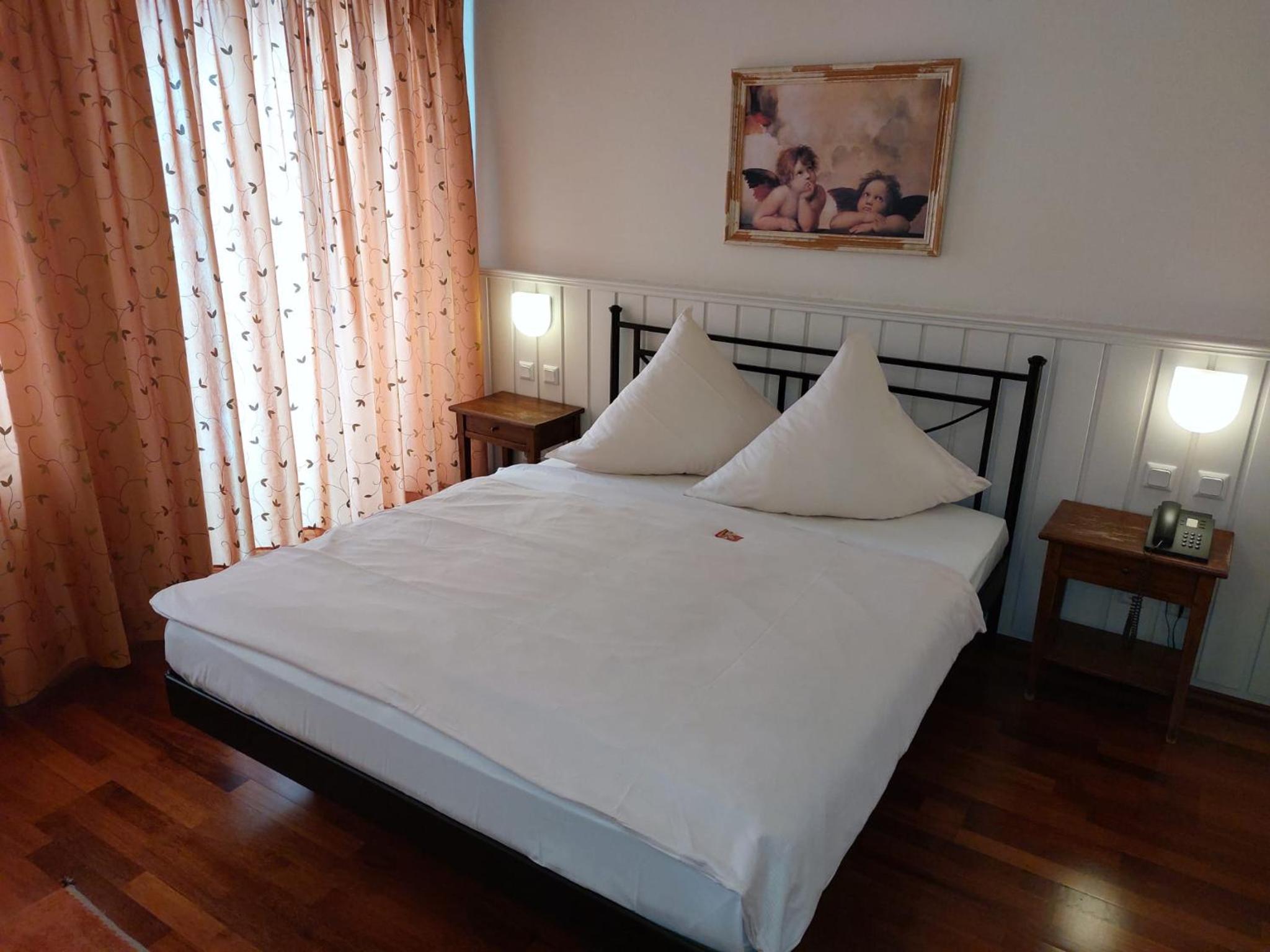 Deluxe Single Room photo 2