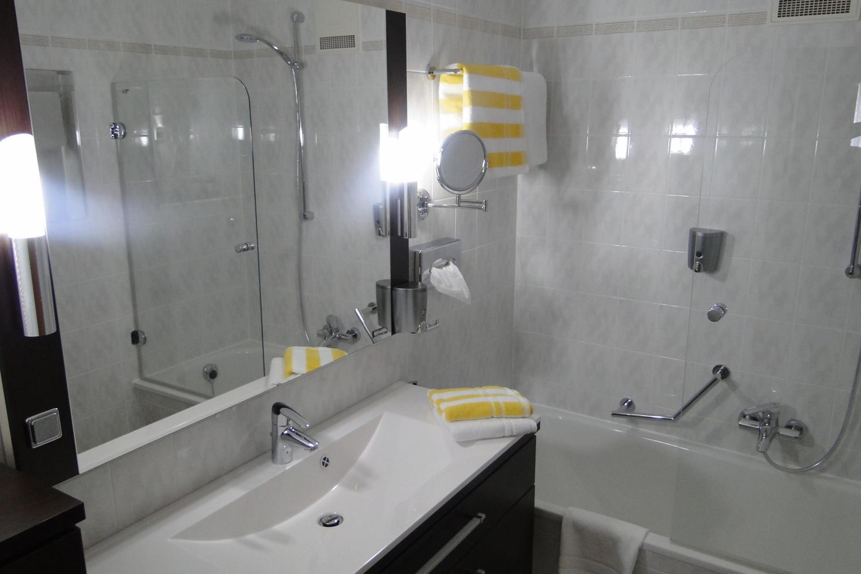 Two-Bedroom Suite photo 2