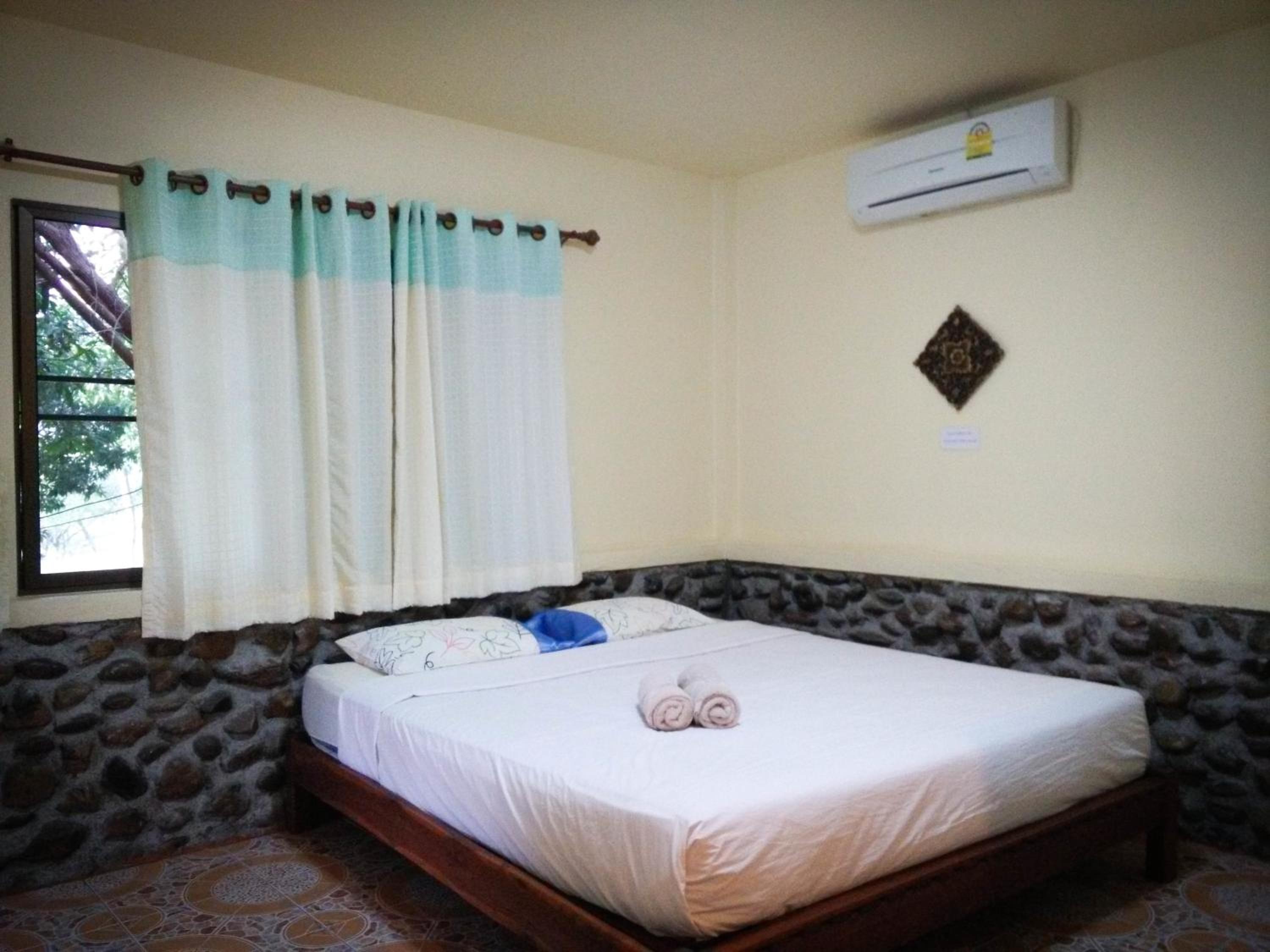 Villa (3 Adults) photo 1