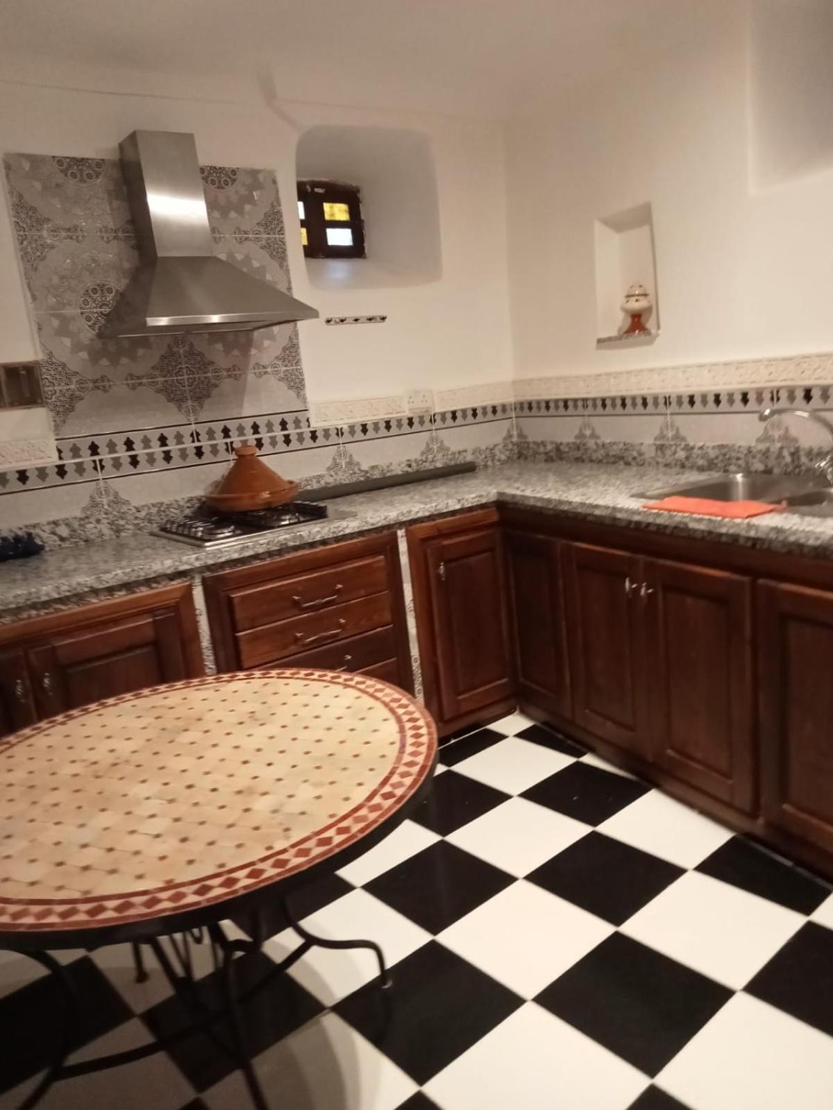 Four-Bedroom House - Photo 6