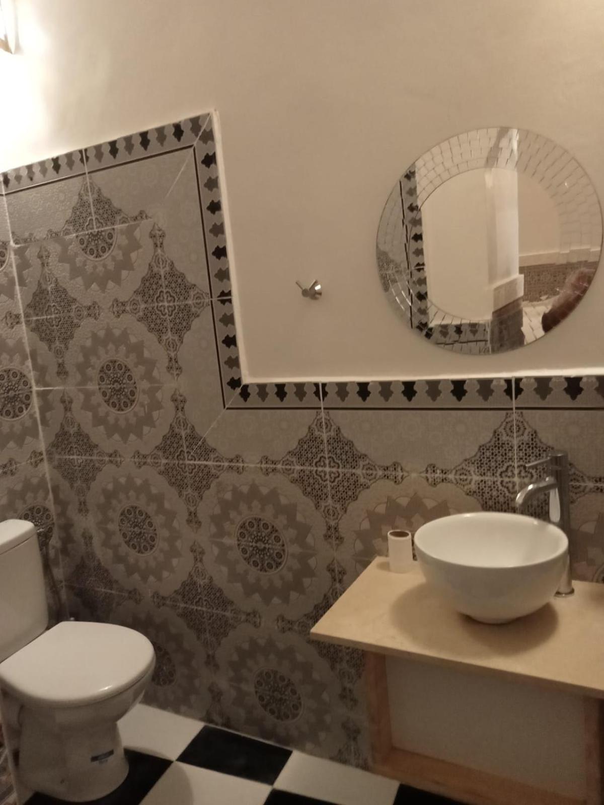 Four-Bedroom House - Photo 12