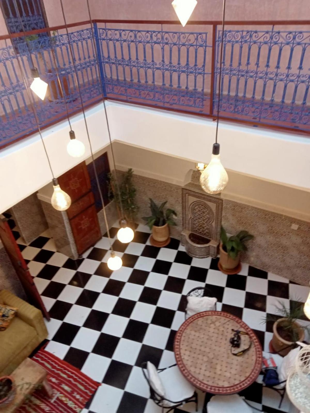 Four-Bedroom House - Photo 2