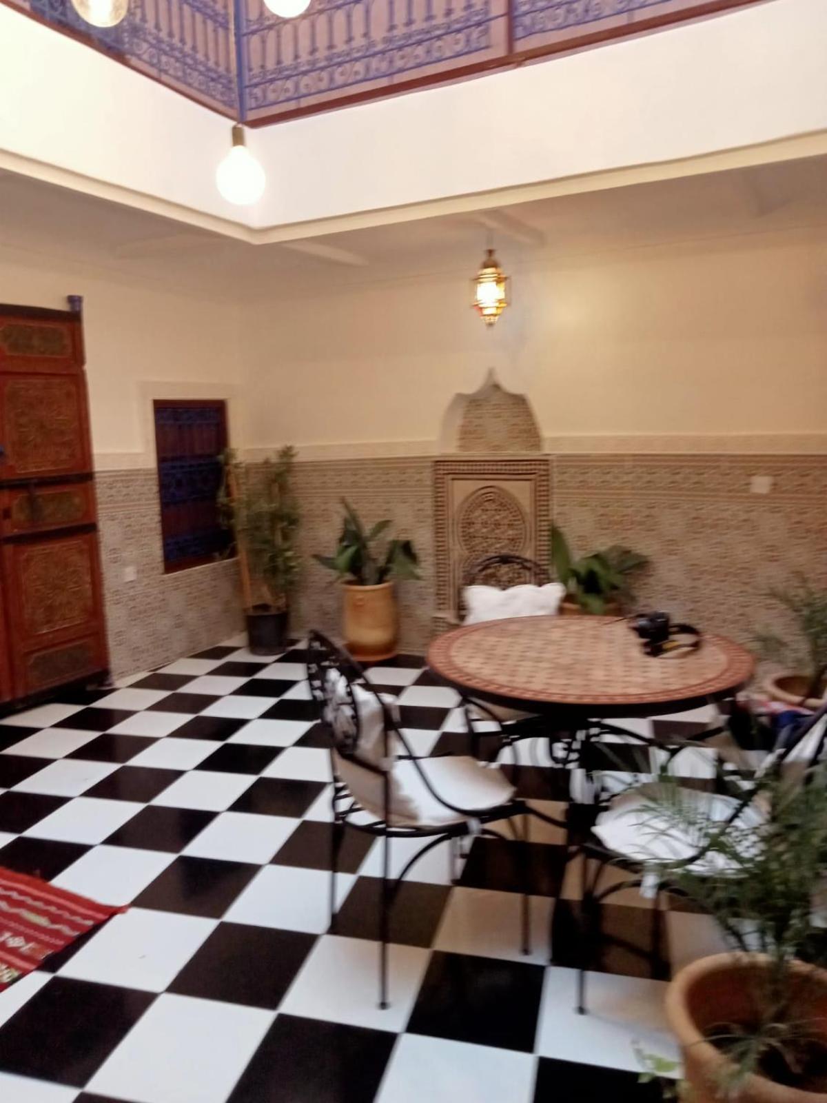 Four-Bedroom House - Photo 3