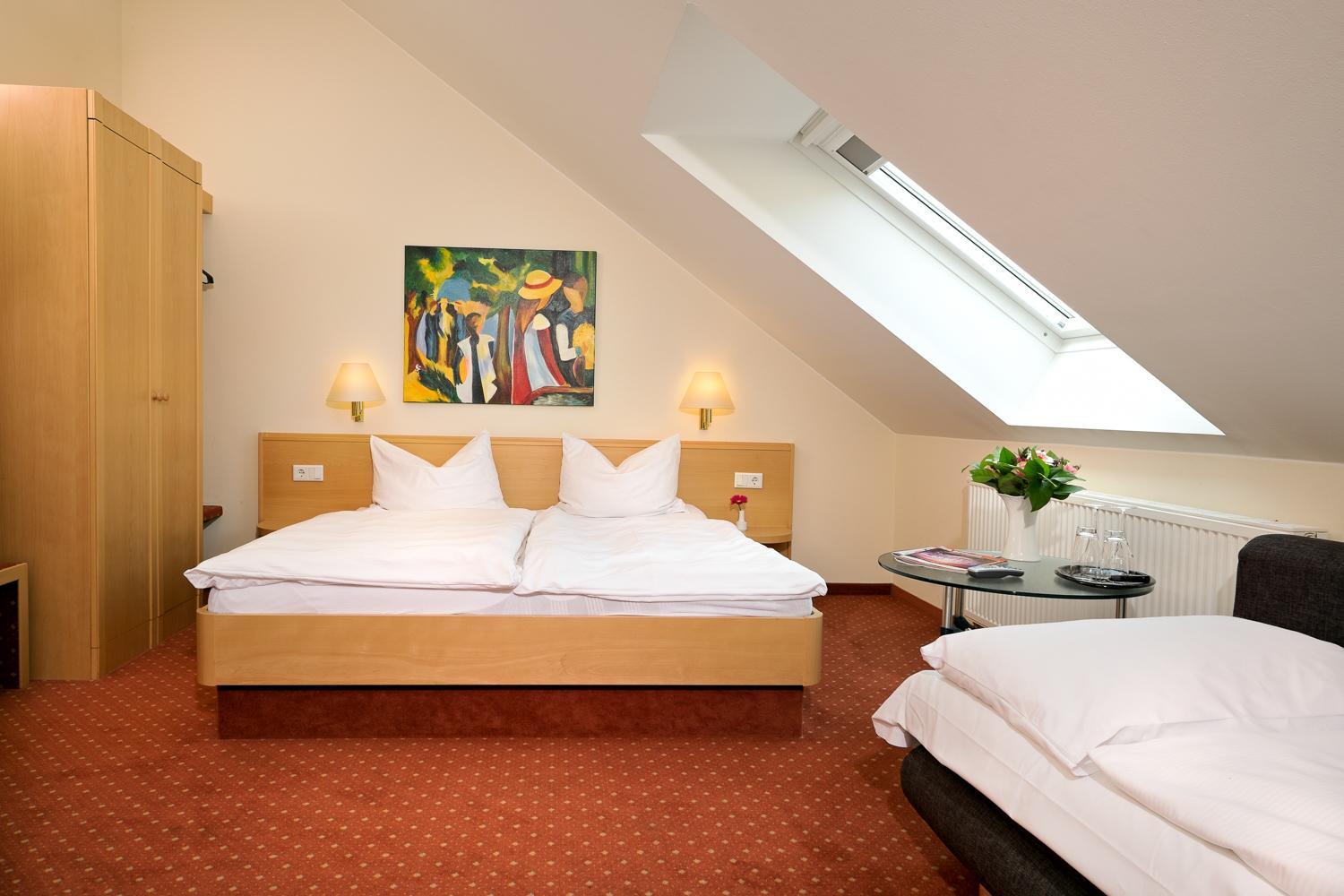Double Room - Photo 3