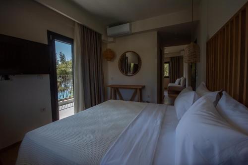 Junior Suite with Ocean View photo 1