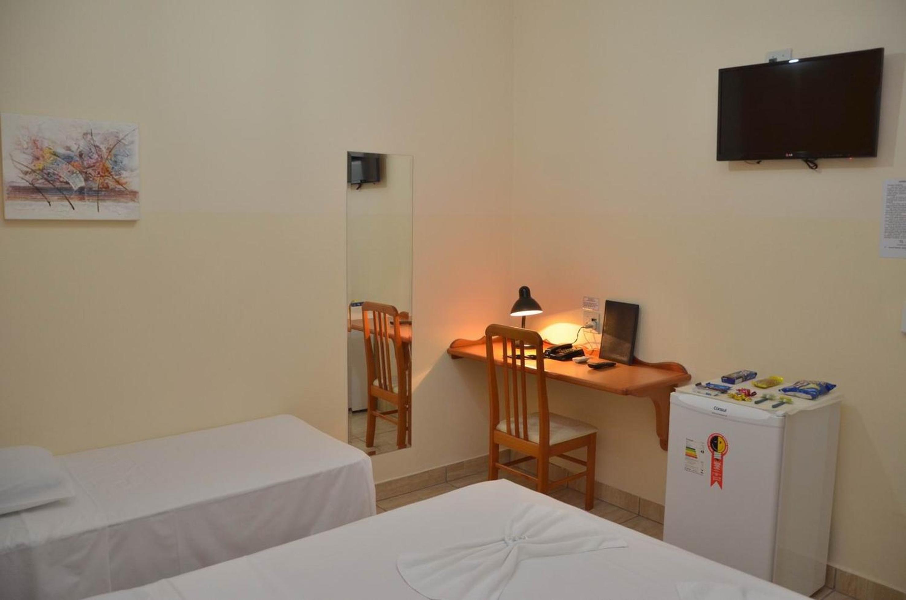 Standard Triple Room - Photo 14