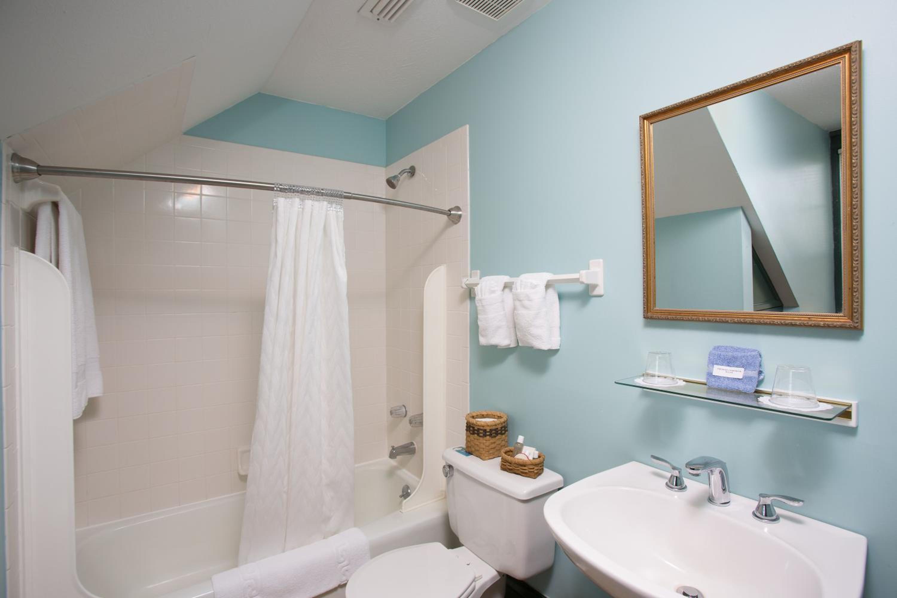 Queen Room - Room 304 photo 3