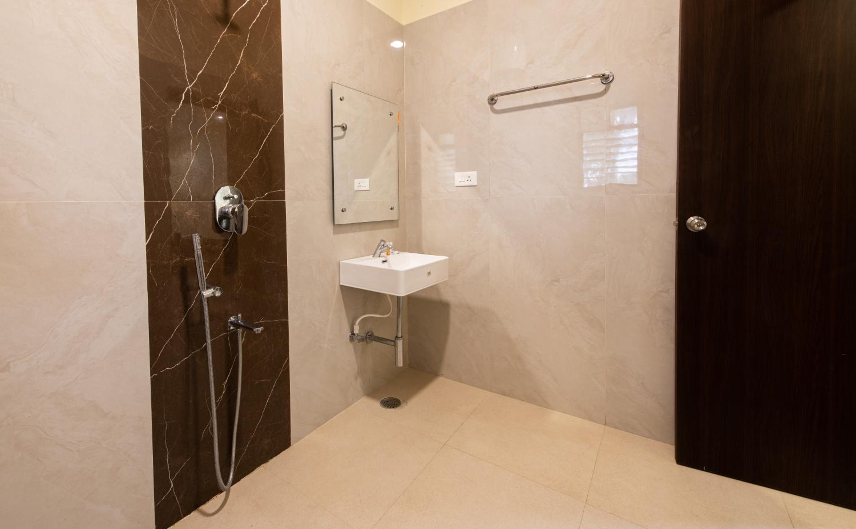 Family Suite - Photo 5