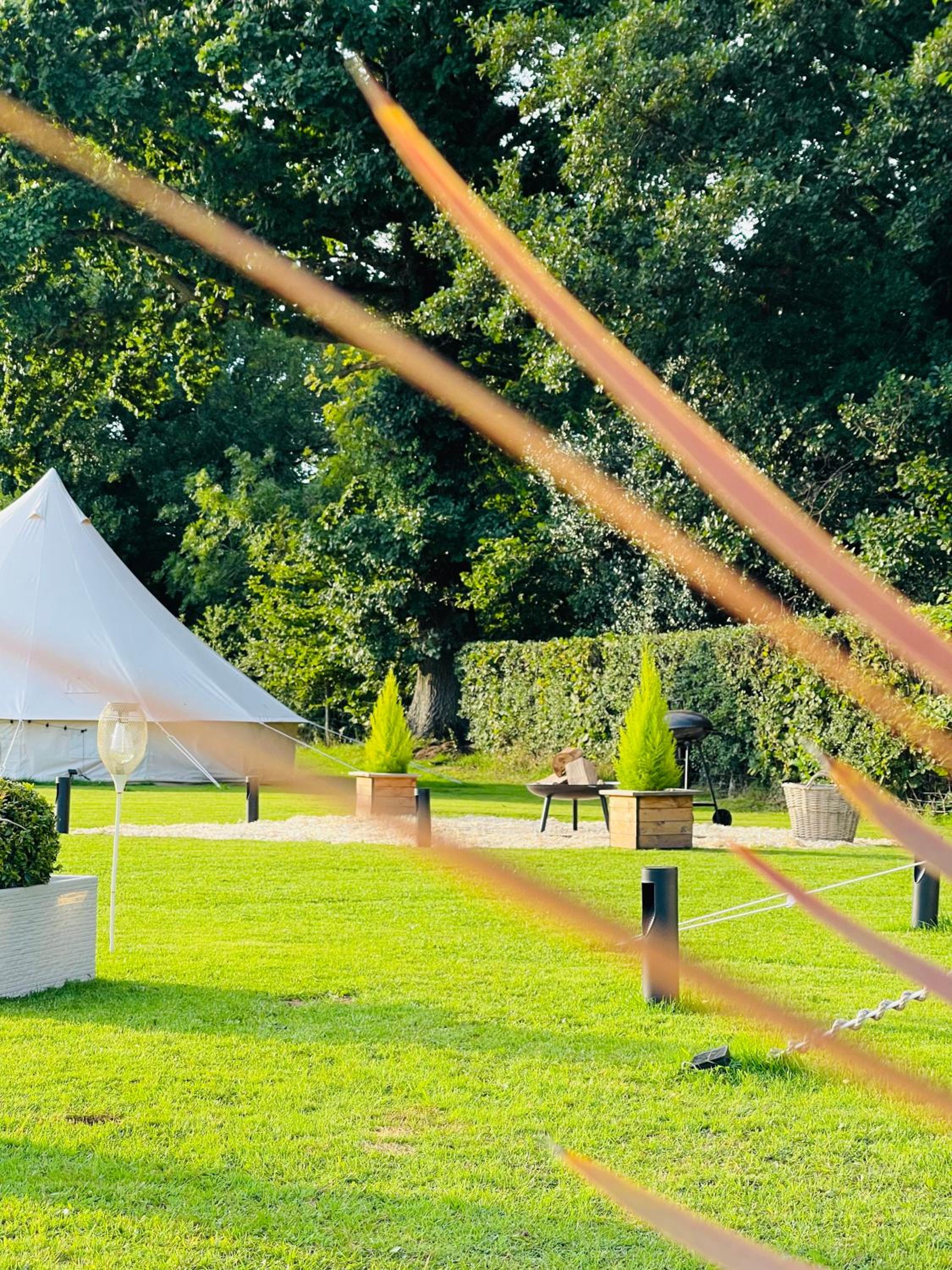 De luxe Bell Tent photo 3