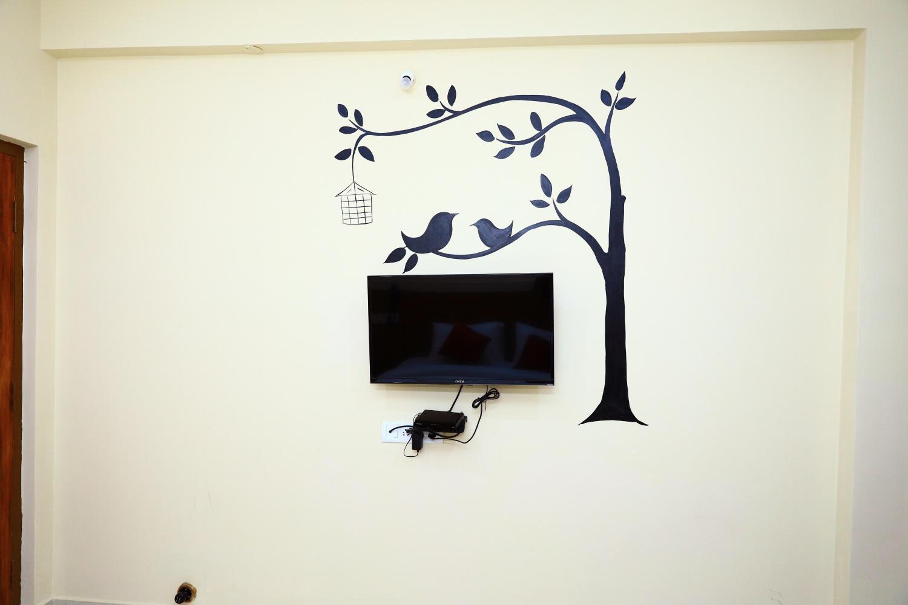 Deluxe Room - Photo 2
