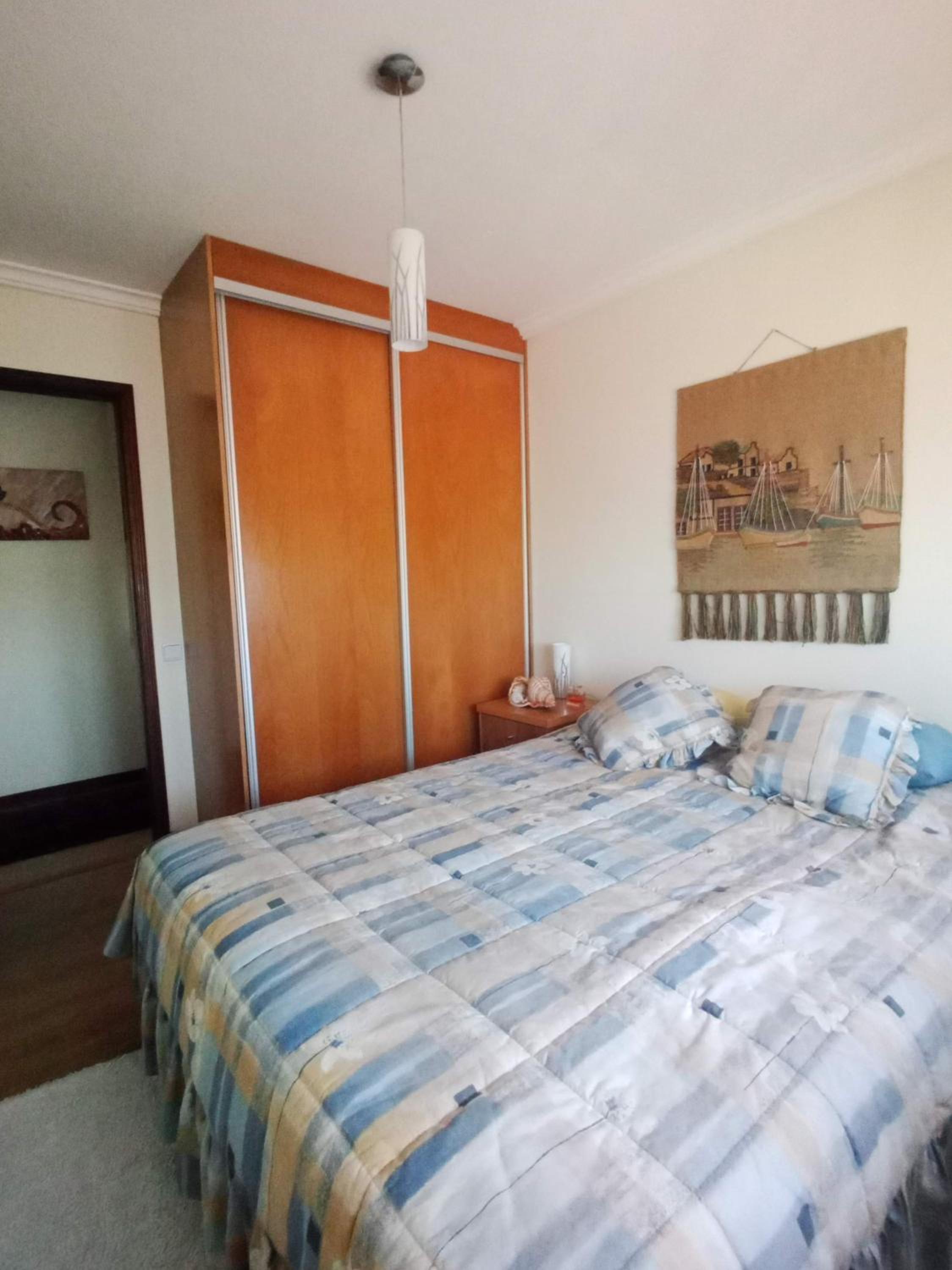 Three-Bedroom Apartment photo 2