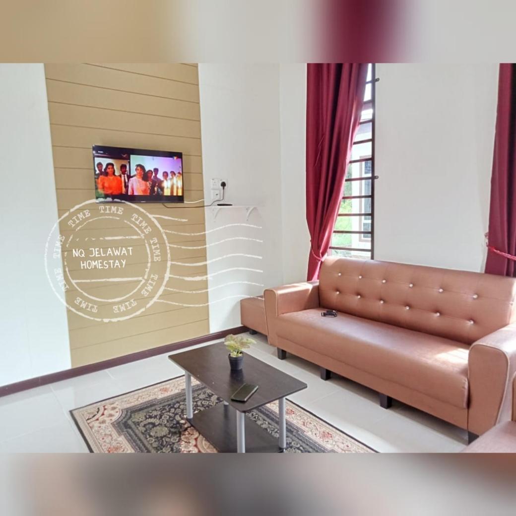 Three-Bedroom House photo 2