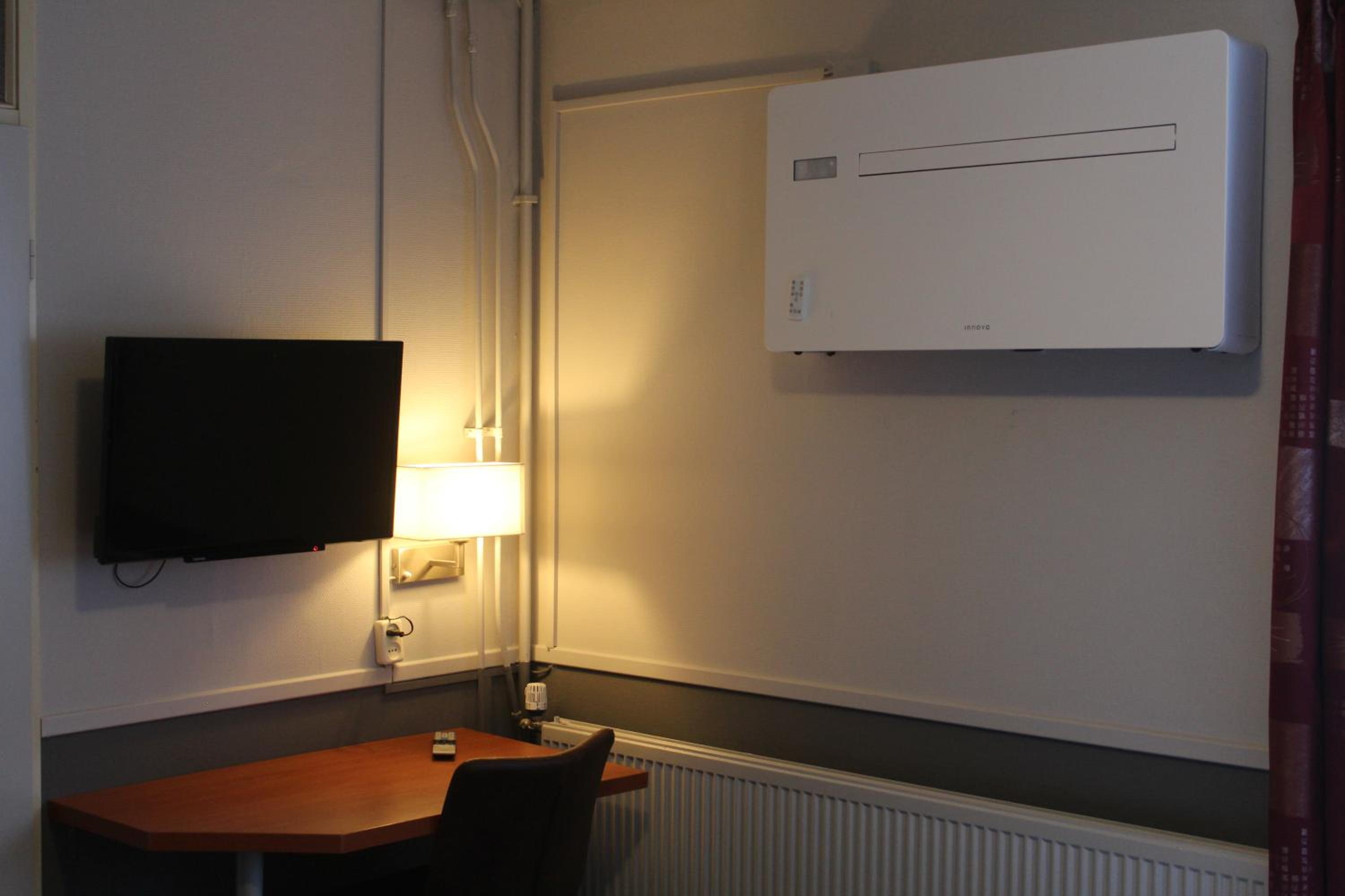 Double Room - Photo 2
