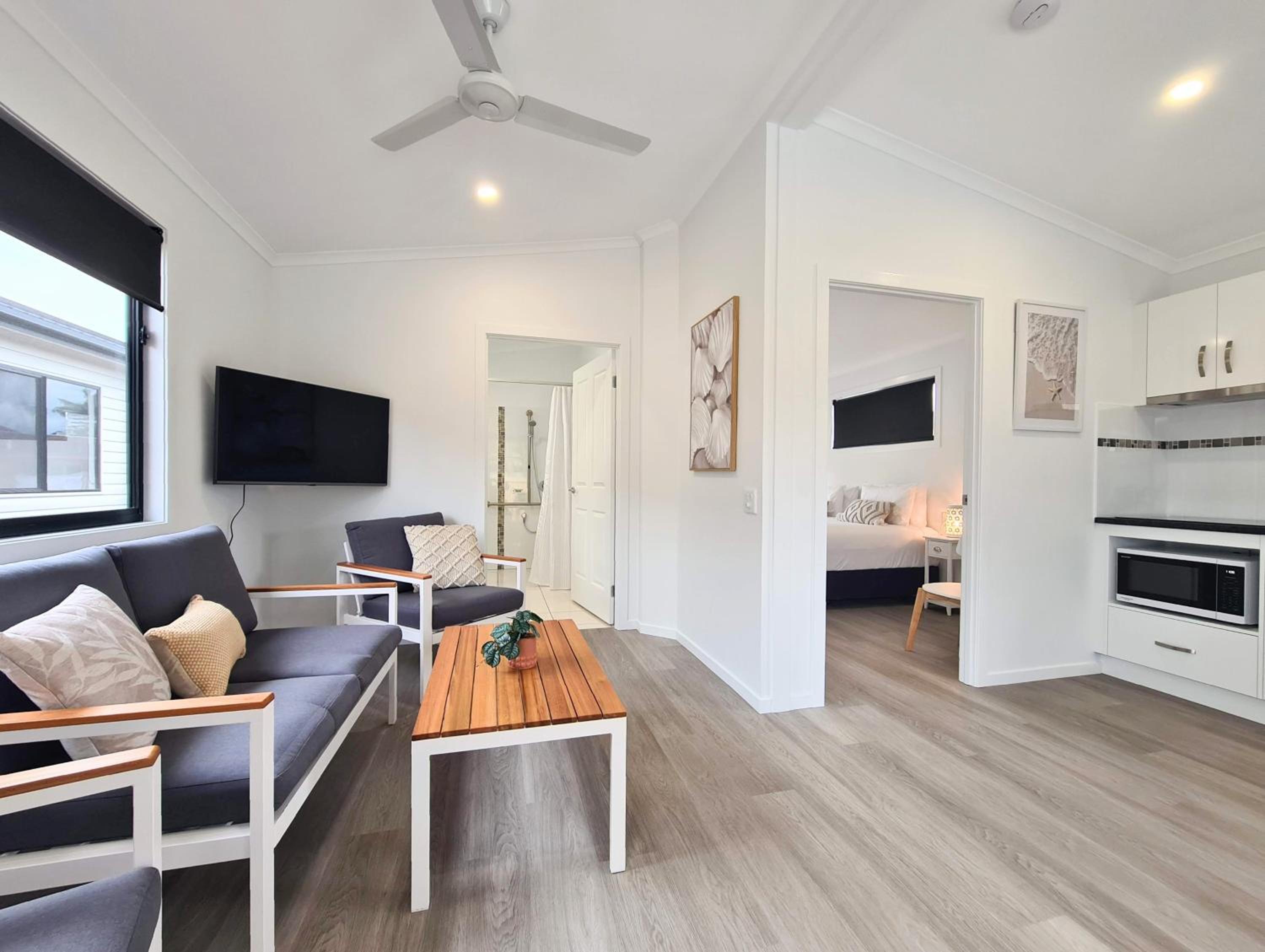 One-Bedroom House photo 2