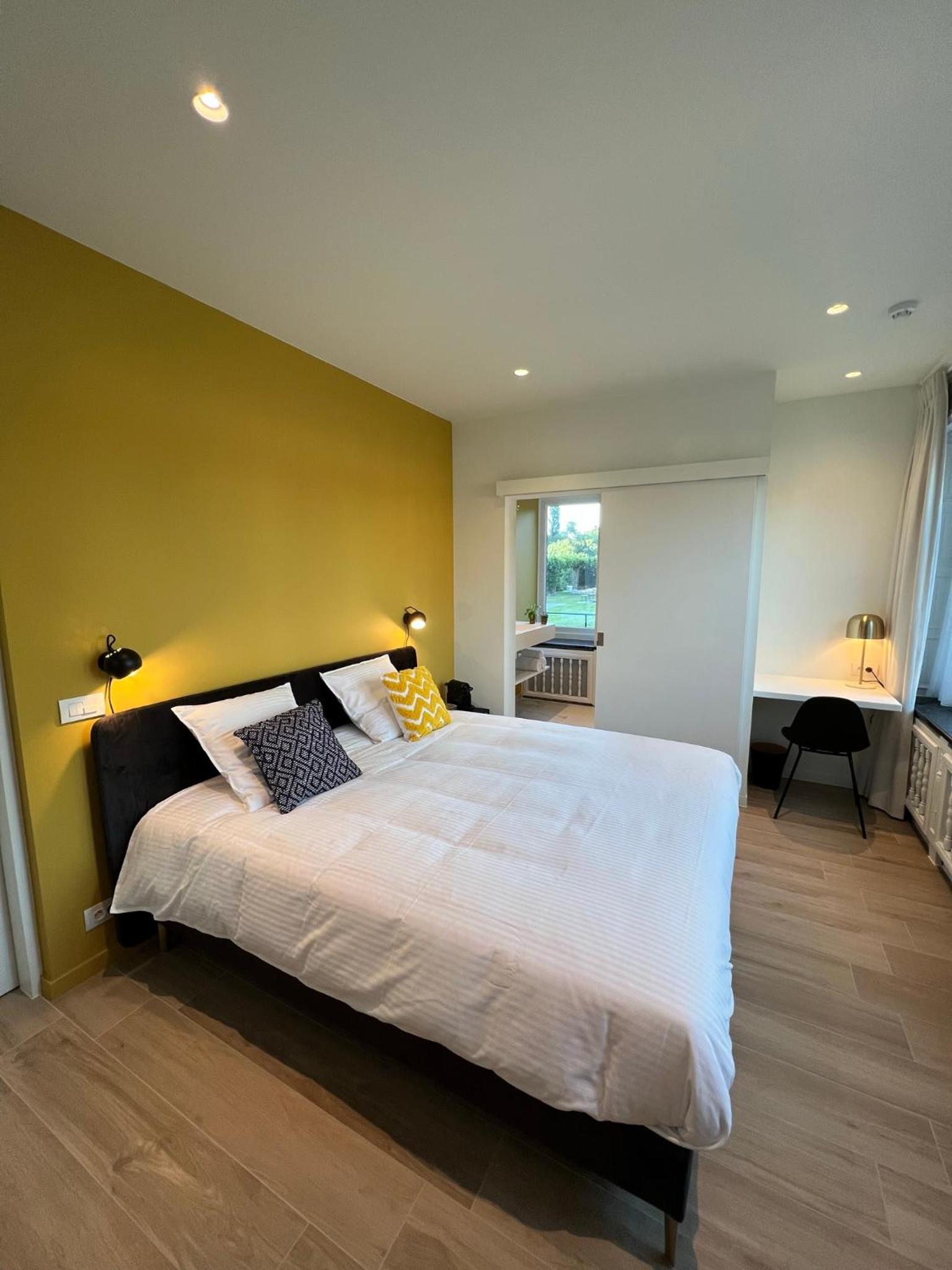 Double Room with Private Bathroom photo 1