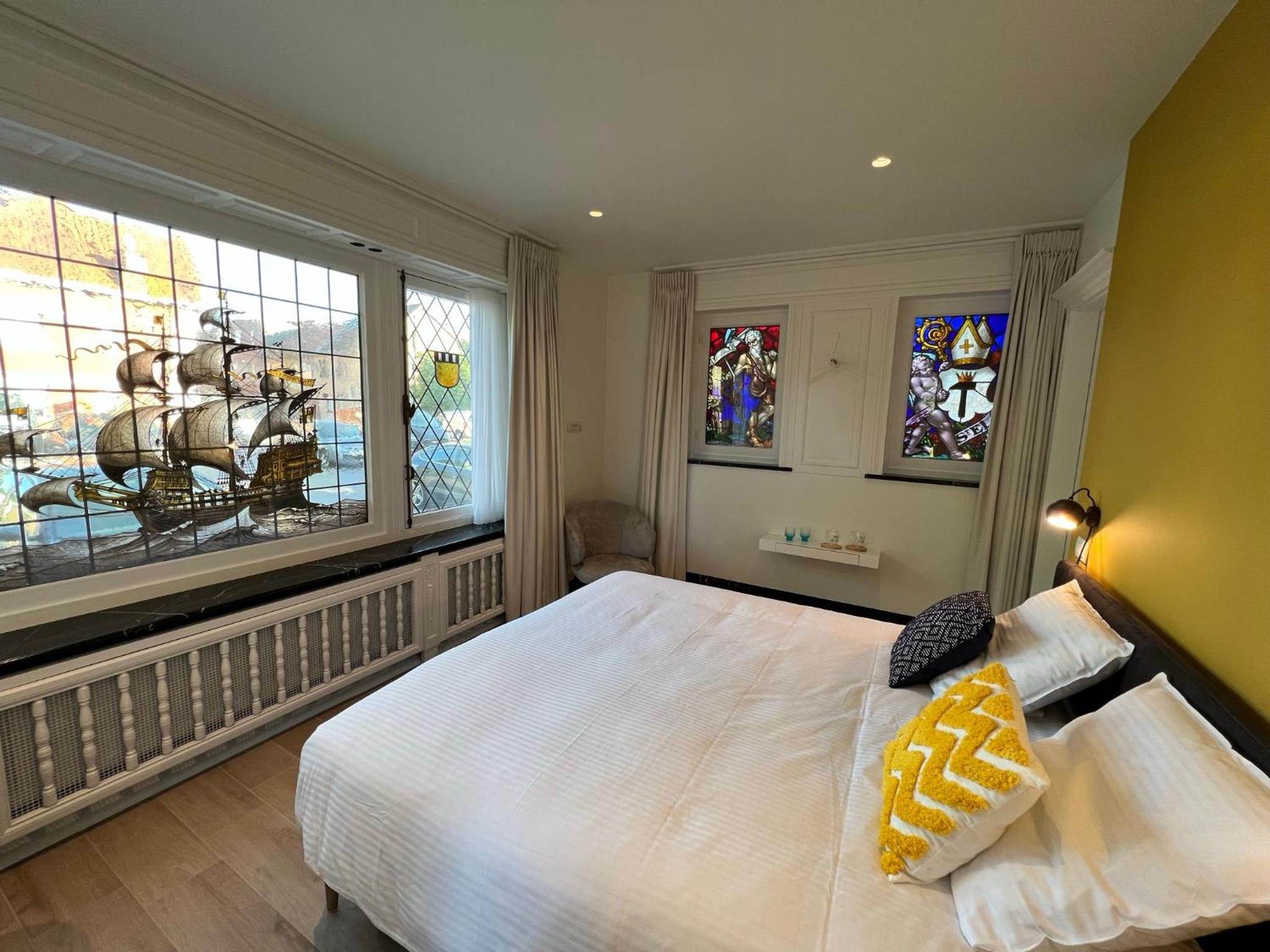 Double Room with Private Bathroom photo 2