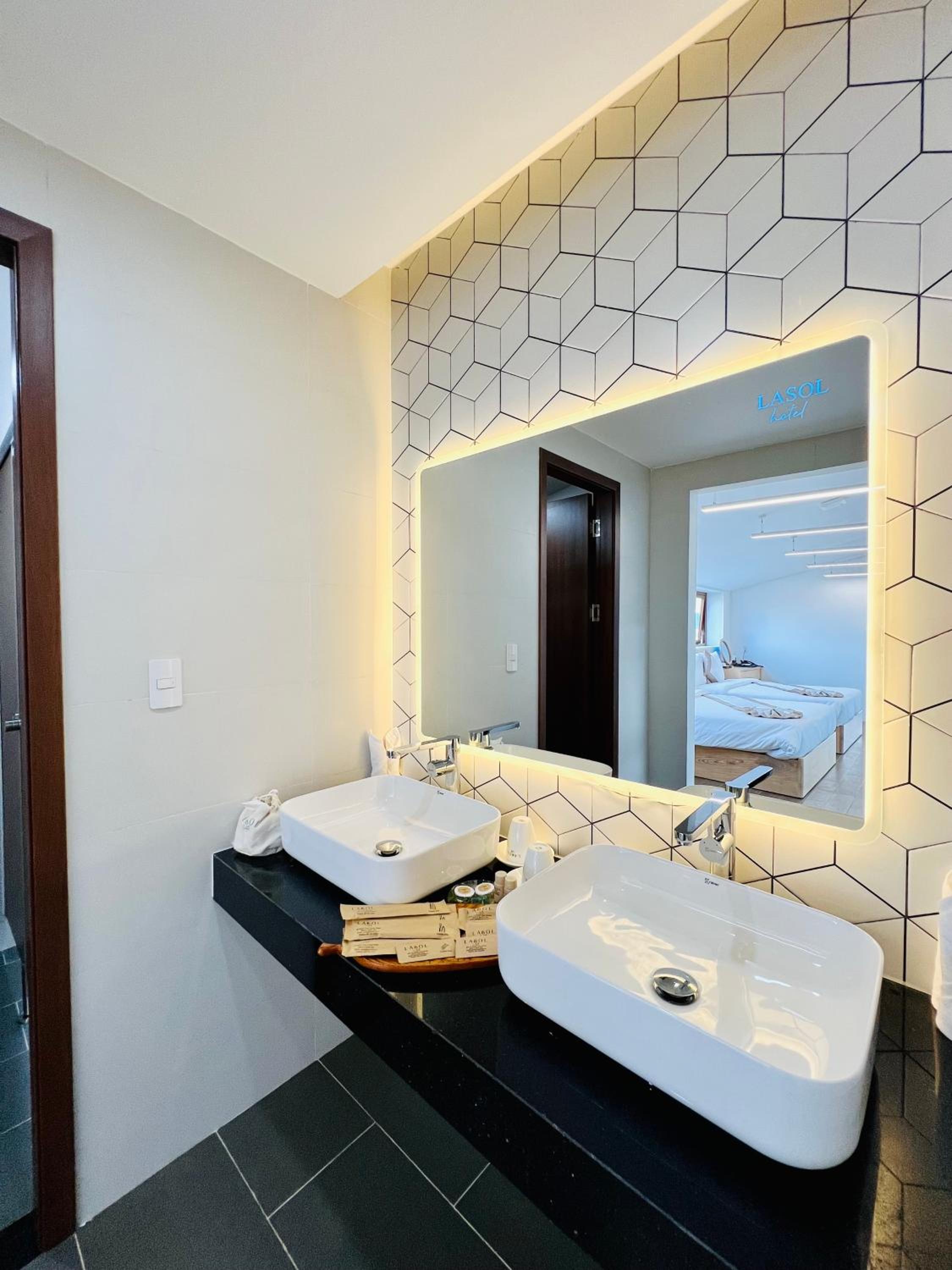 Family Suite - Photo 3