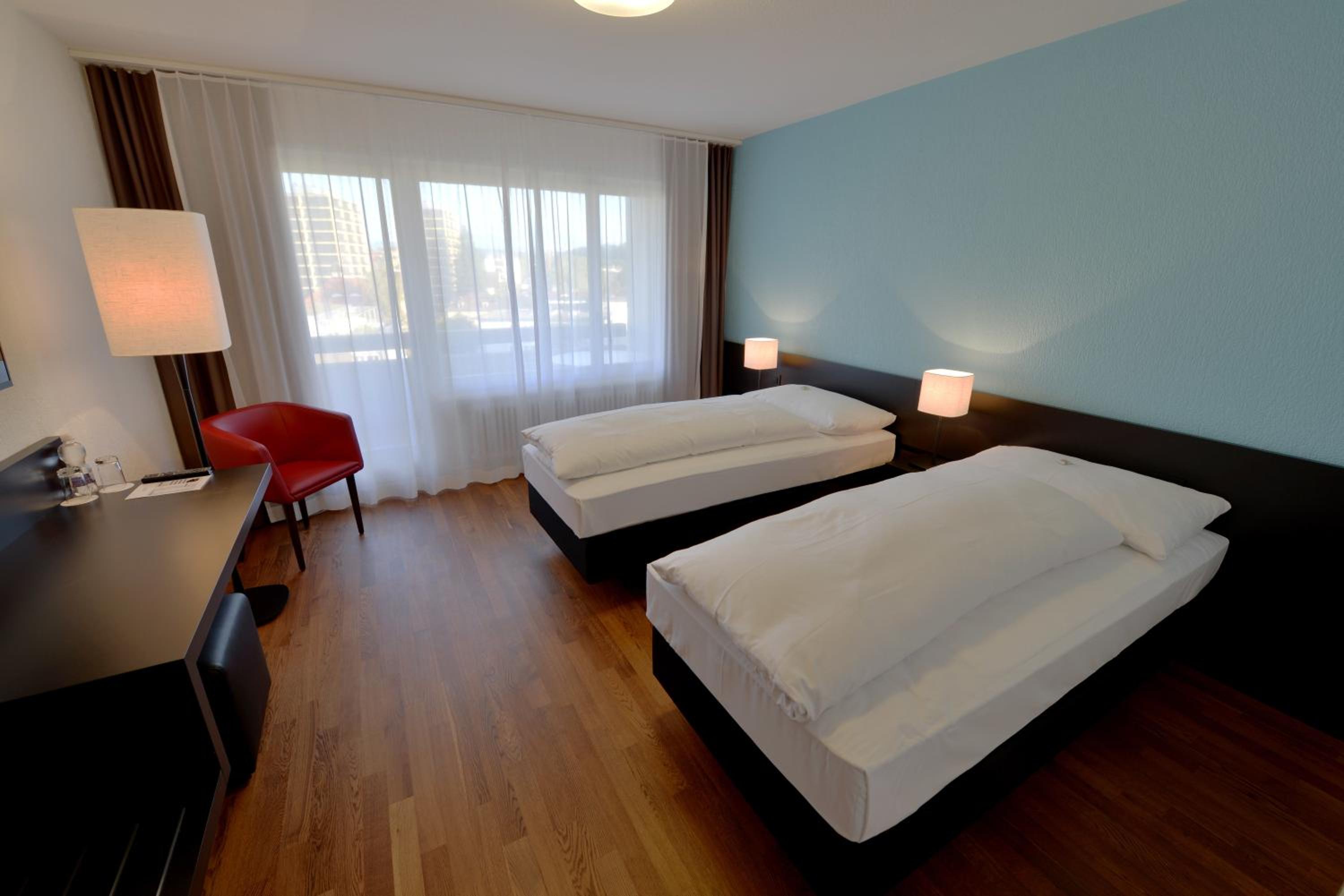 Superior Double or Twin Room with Balcony - Photo 3