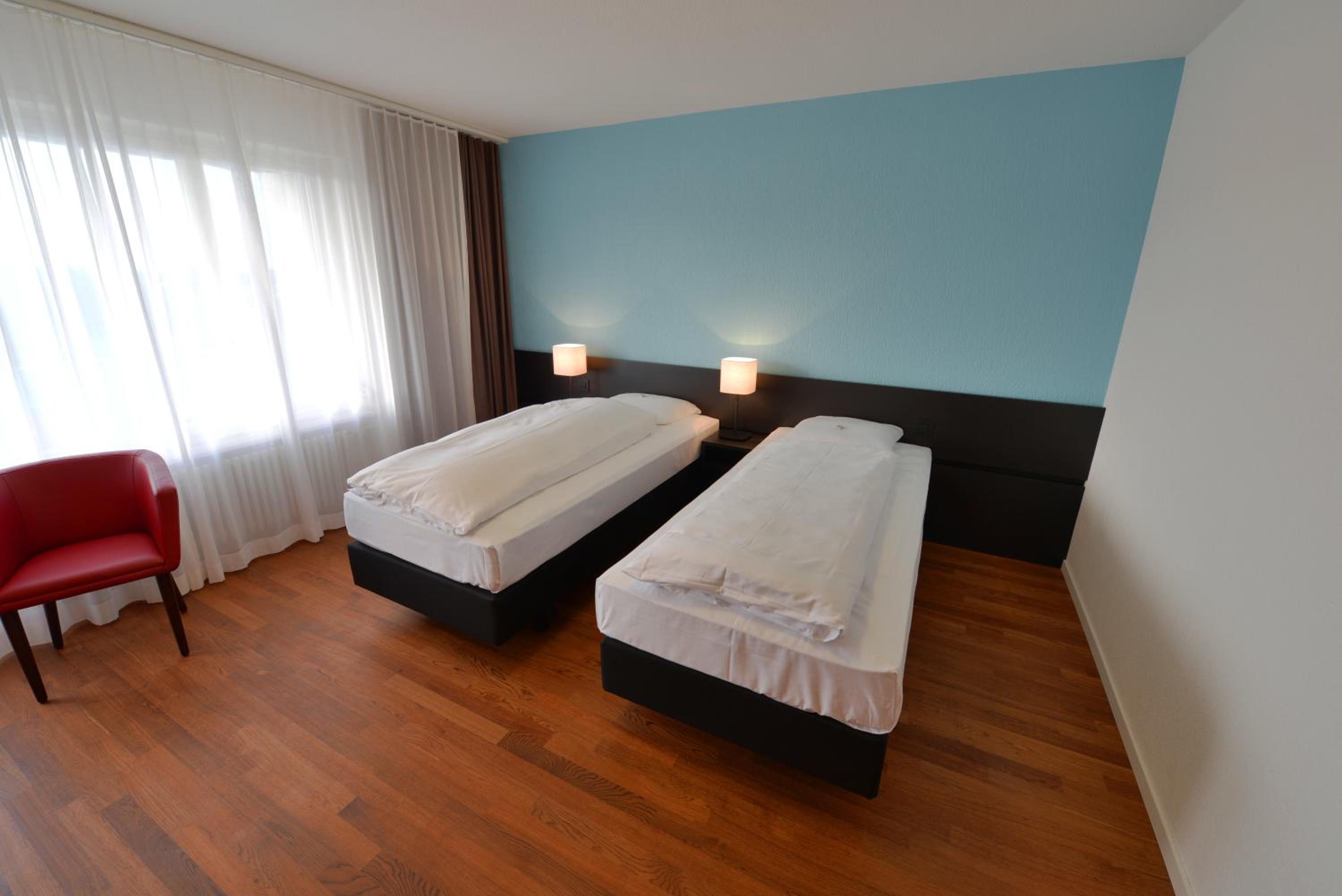 Standard Double or Twin Room - Photo 4