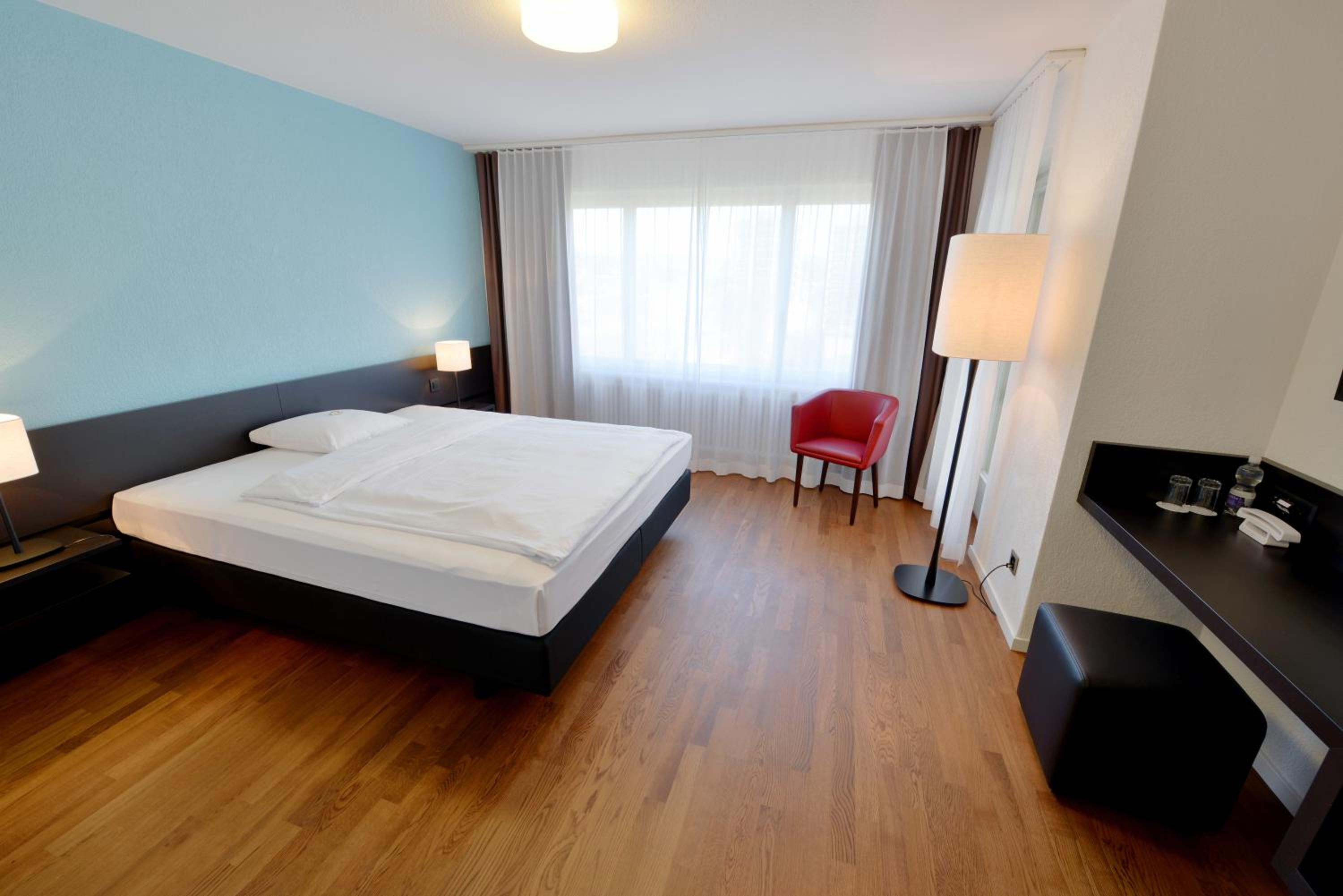 Standard Double or Twin Room - Photo 2