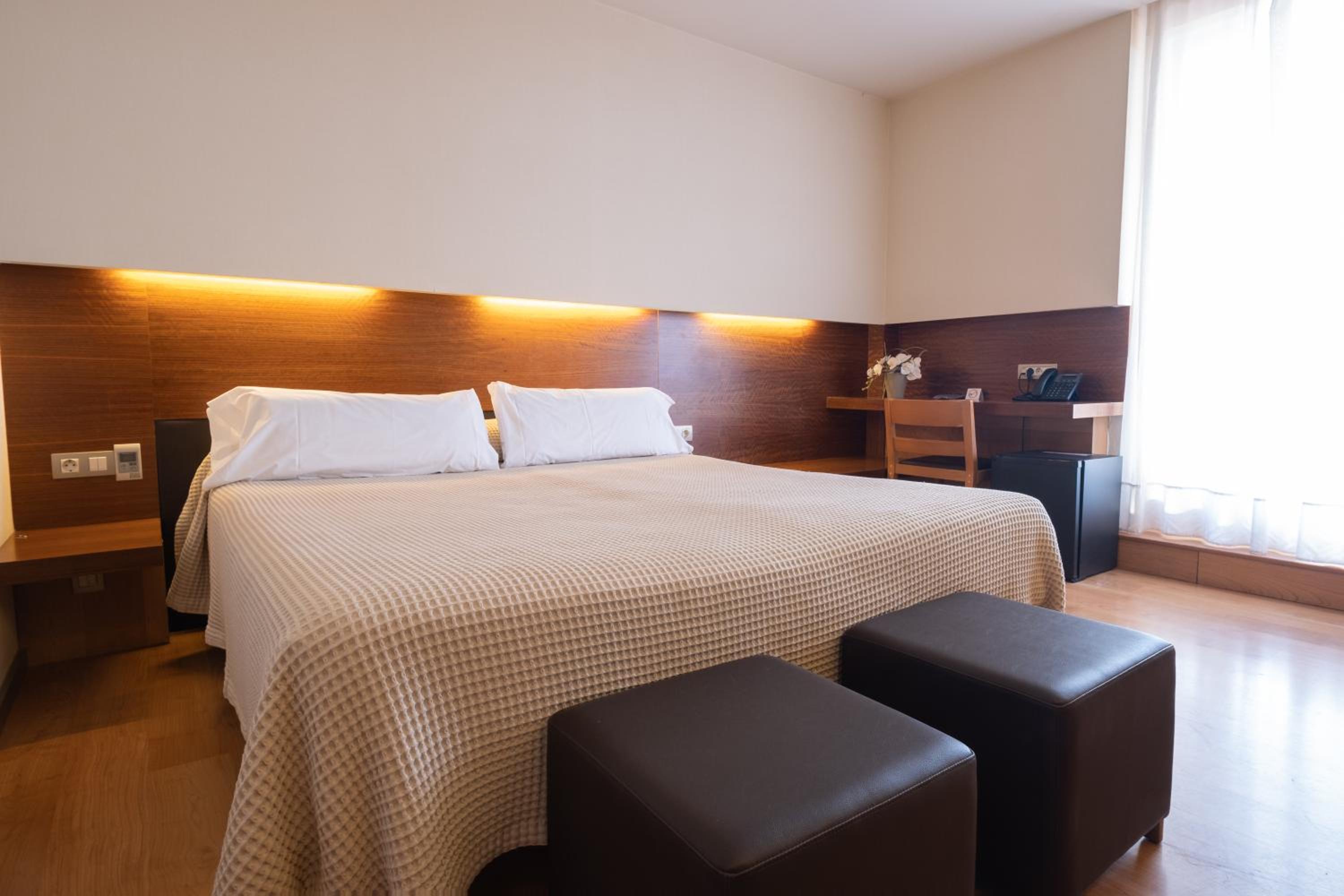 Superior Double or Twin Room with Terrace photo 3