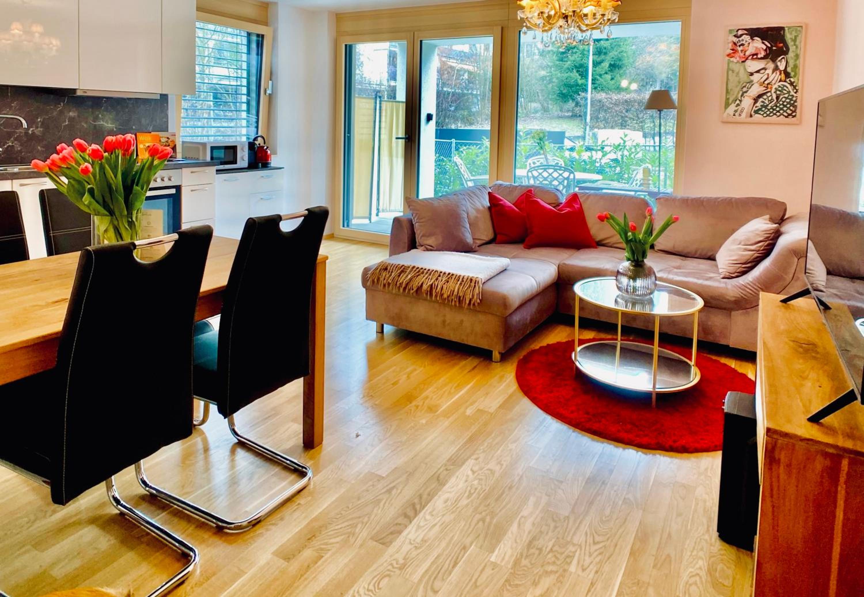 One-Bedroom Apartment