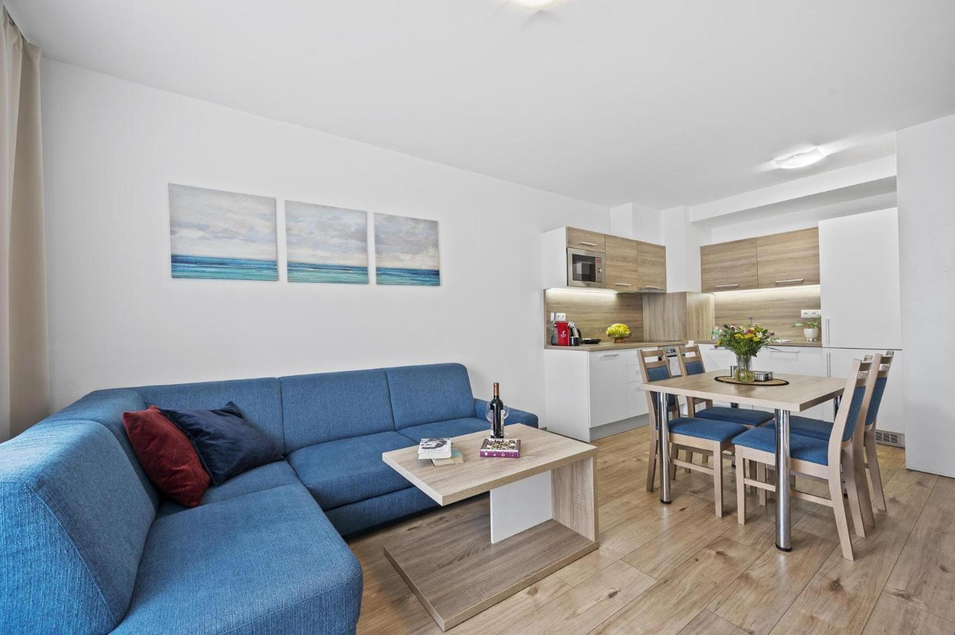 Deluxe Apartment