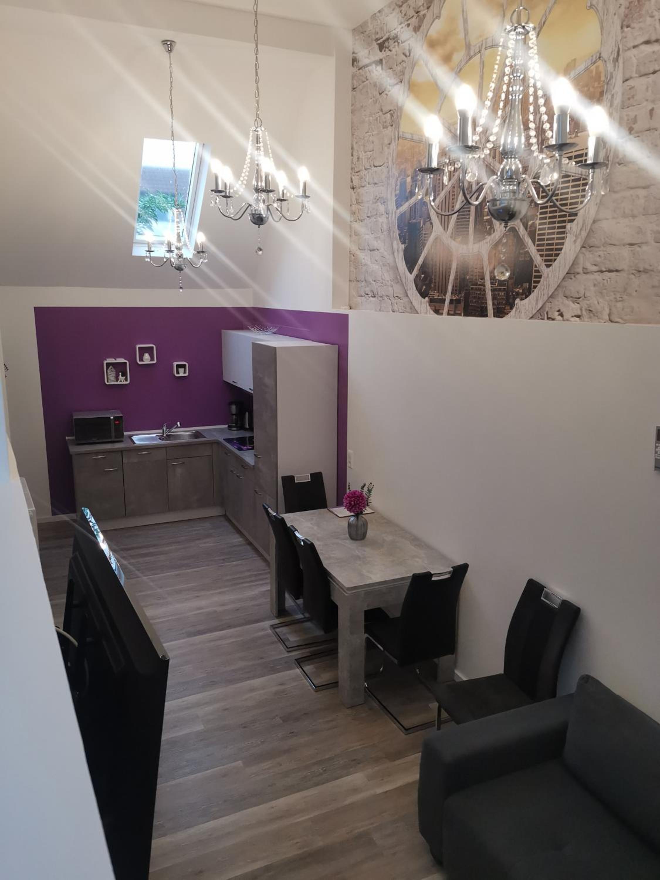 Apartment - Split Level - Photo 9