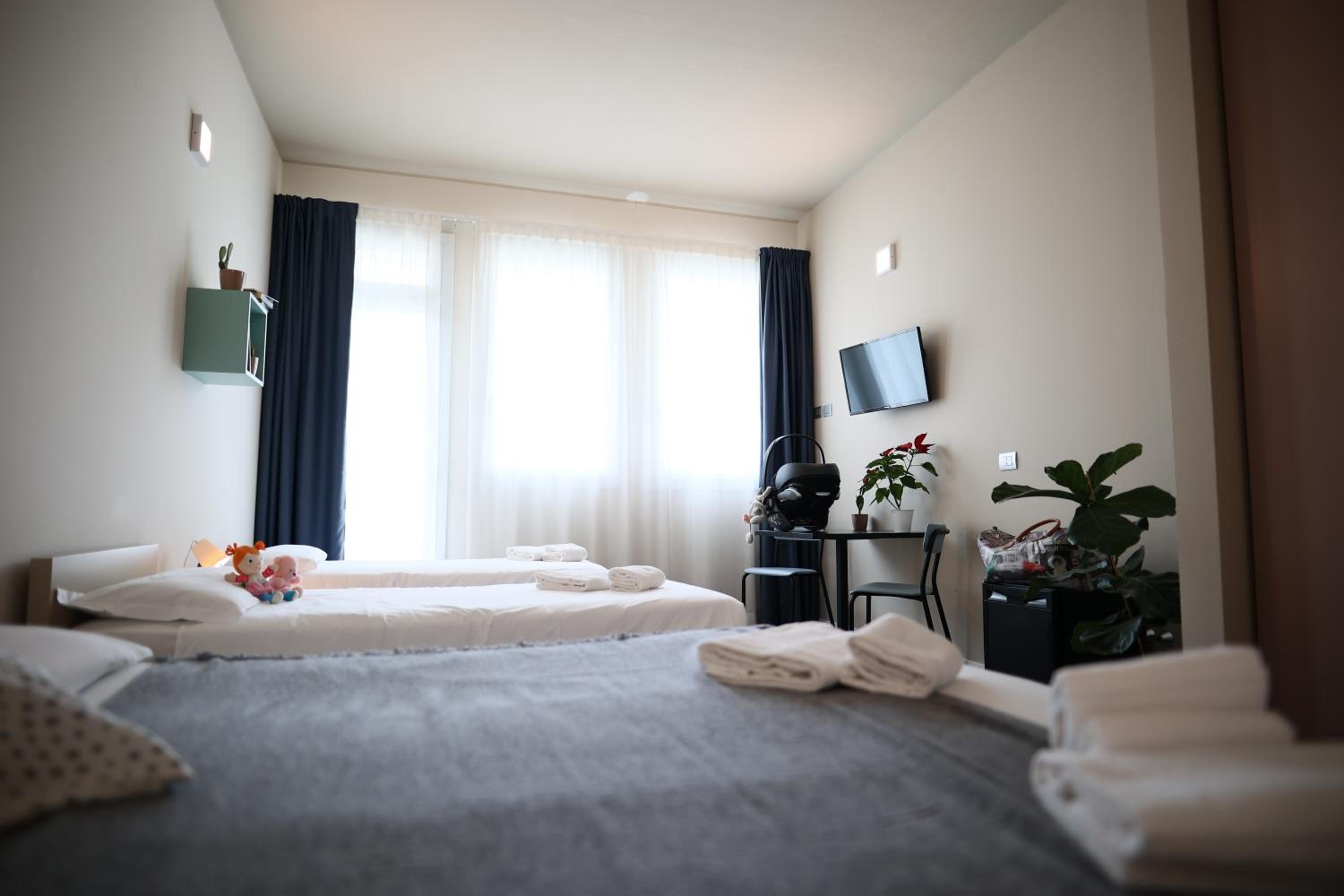 Quadruple Room - Photo 3