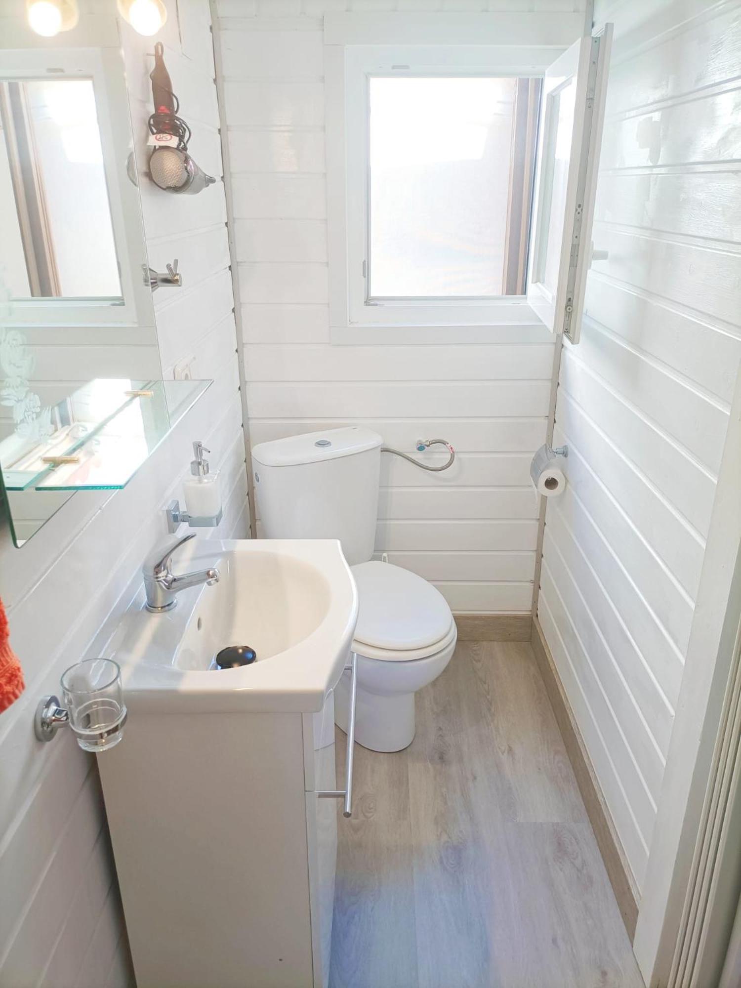 One-Bedroom Chalet - Photo 23