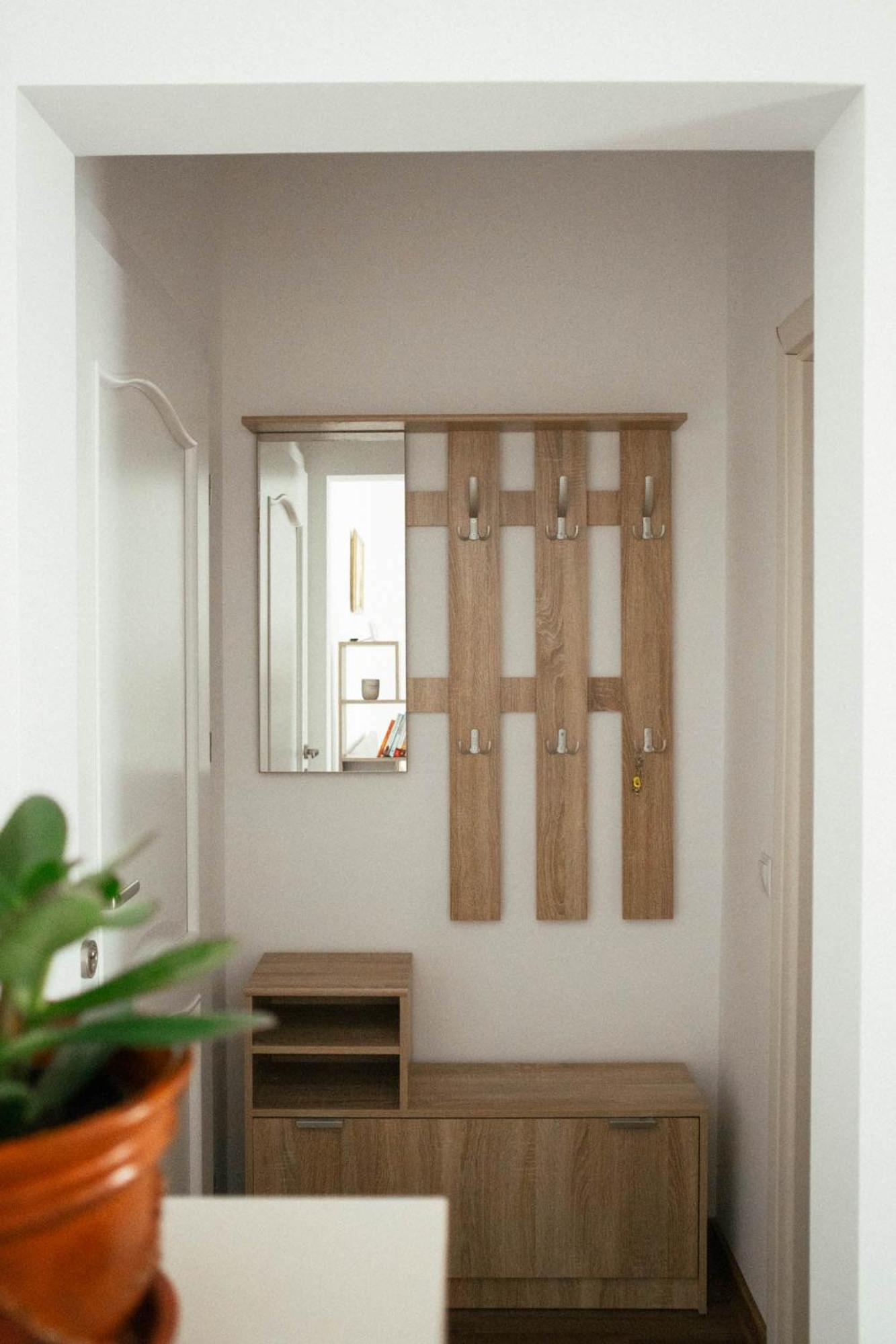 One-Bedroom Apartment - Photo 8