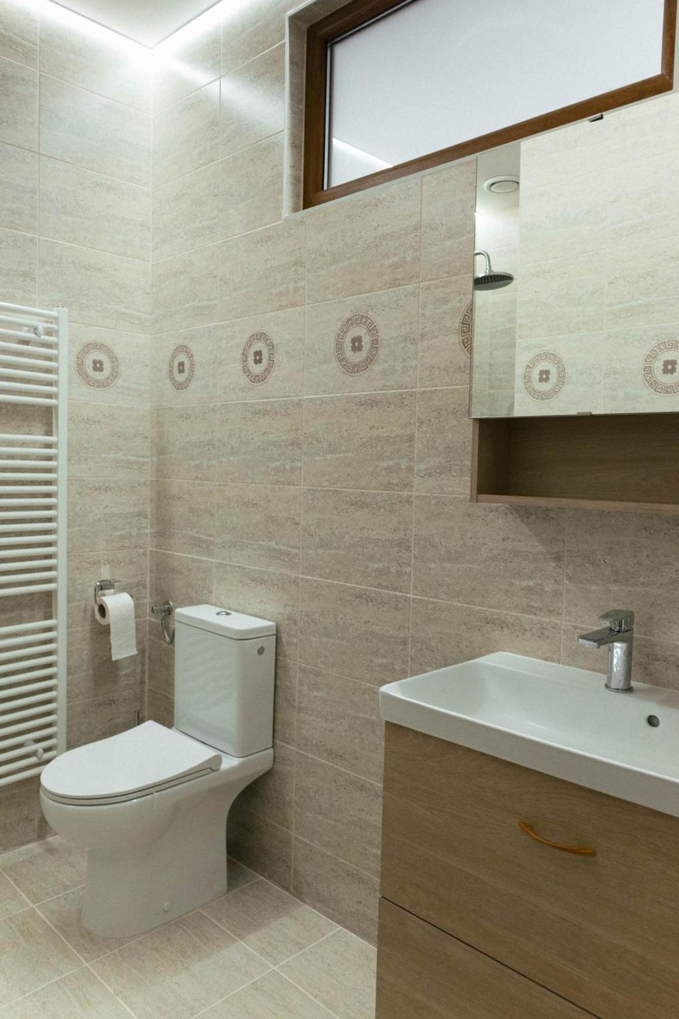 One-Bedroom Apartment - Photo 10
