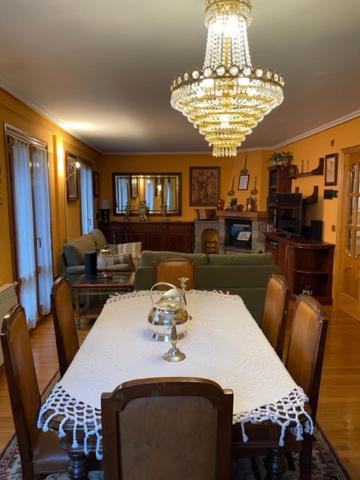 Four-Bedroom House photo 3