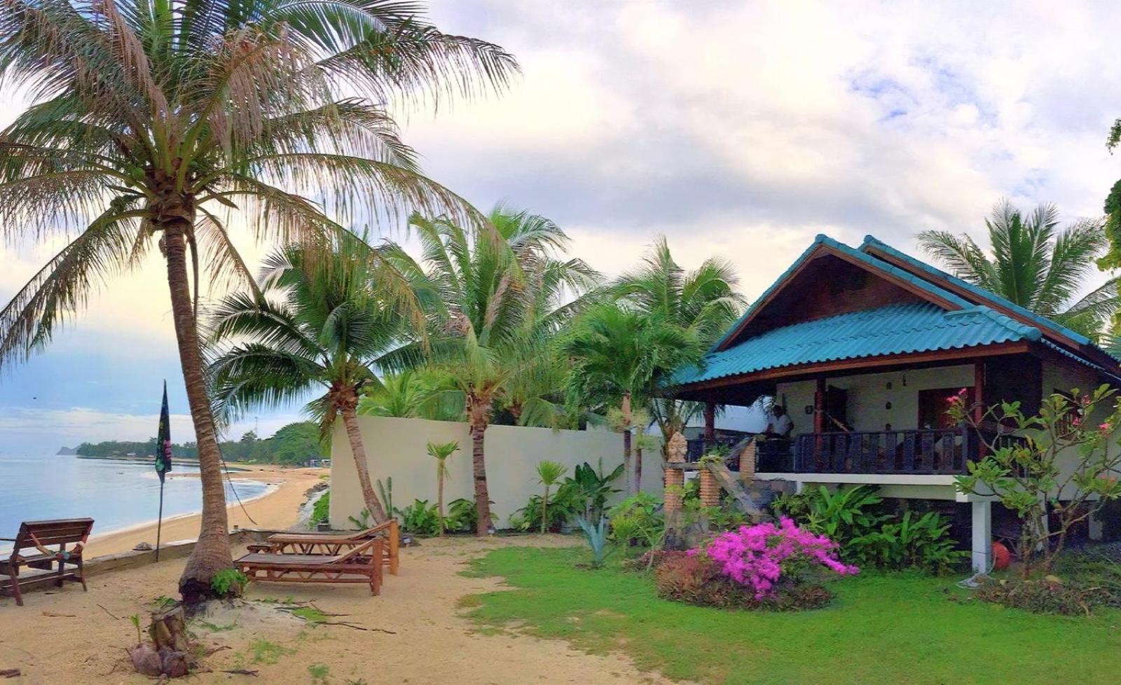 Villa - Beach Front photo 1