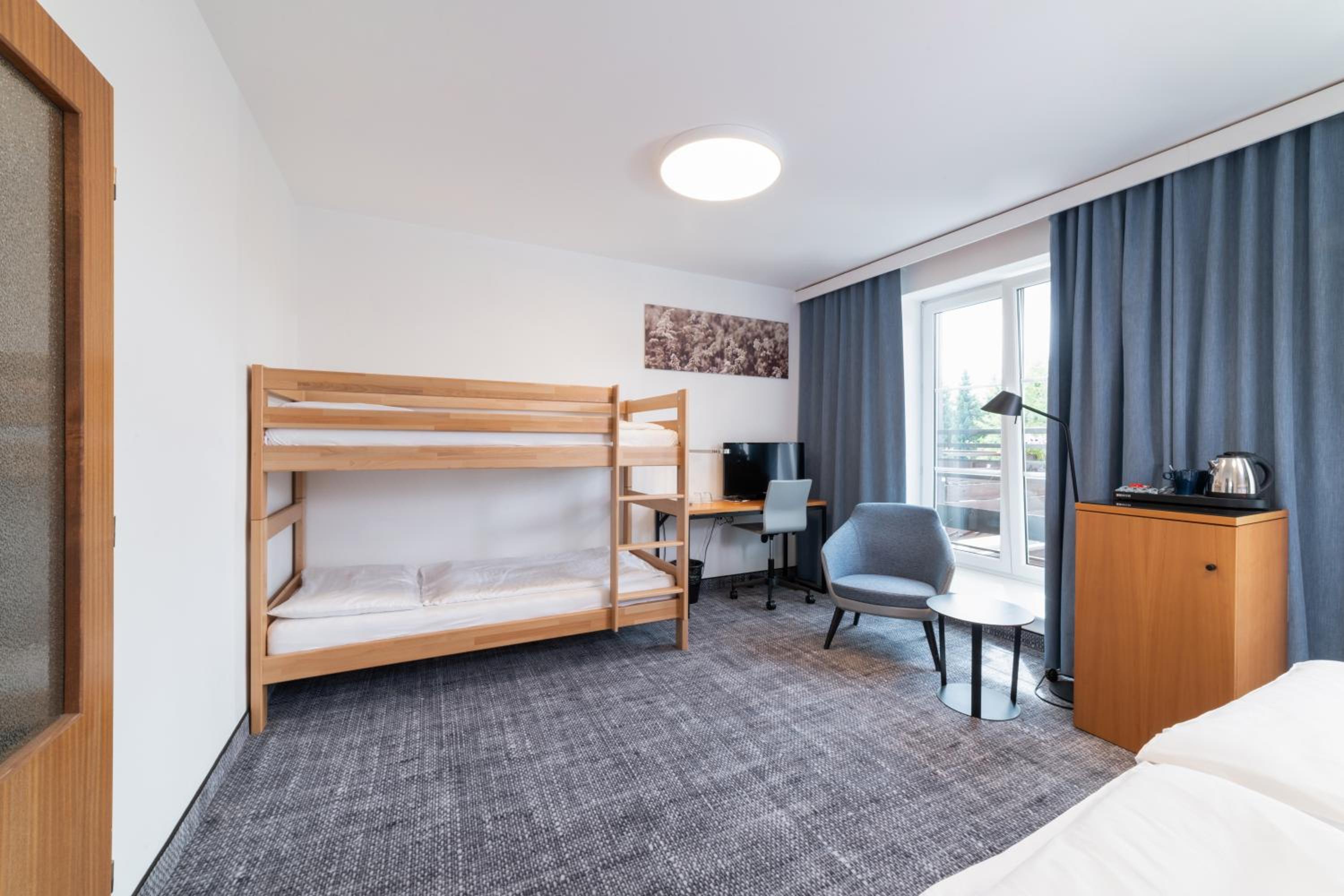 Deluxe Quadruple Room photo 3