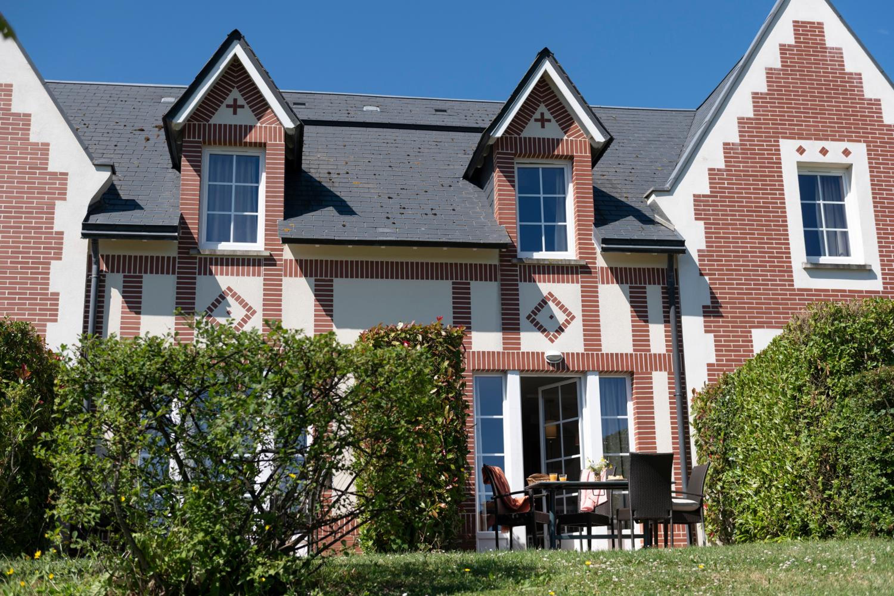 One-Bedroom Duplex House with Terrace (4 People) photo 2