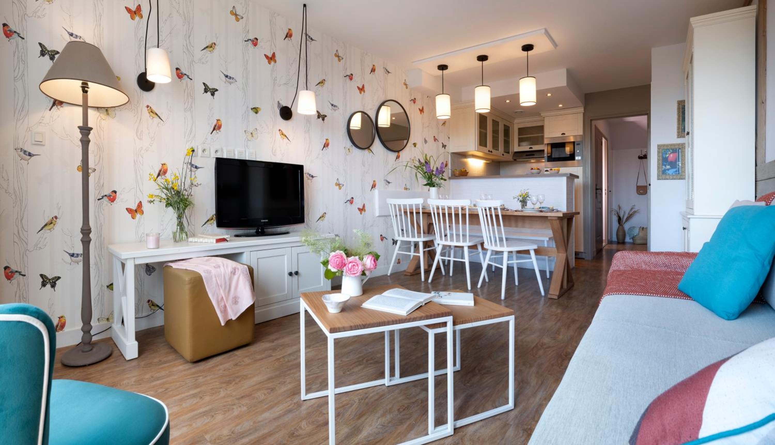 Two-Bedroom Duplex Apartment with Balcony (6 People) - Photo 6