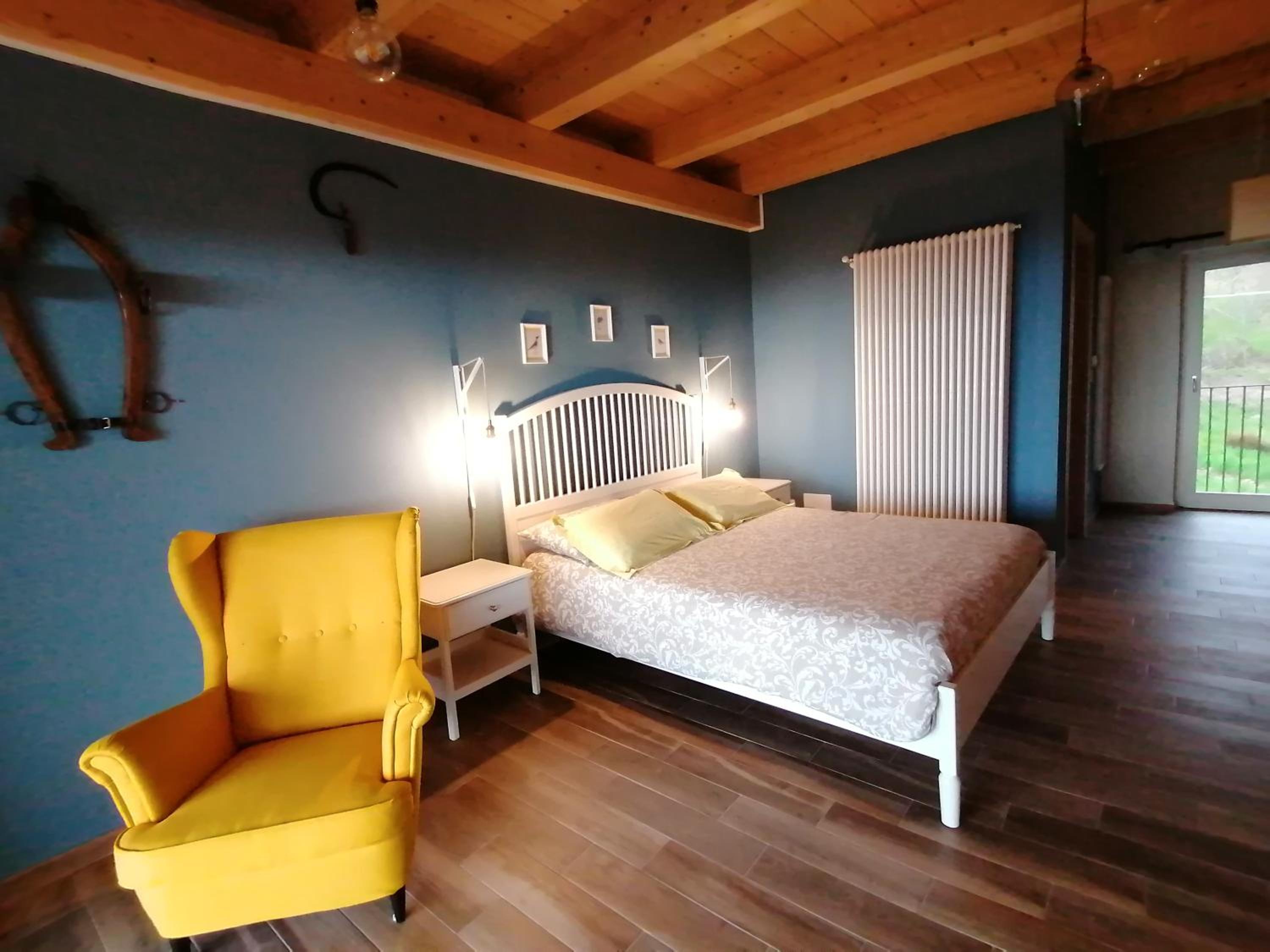 Double Room with Private Bathroom - Photo 6