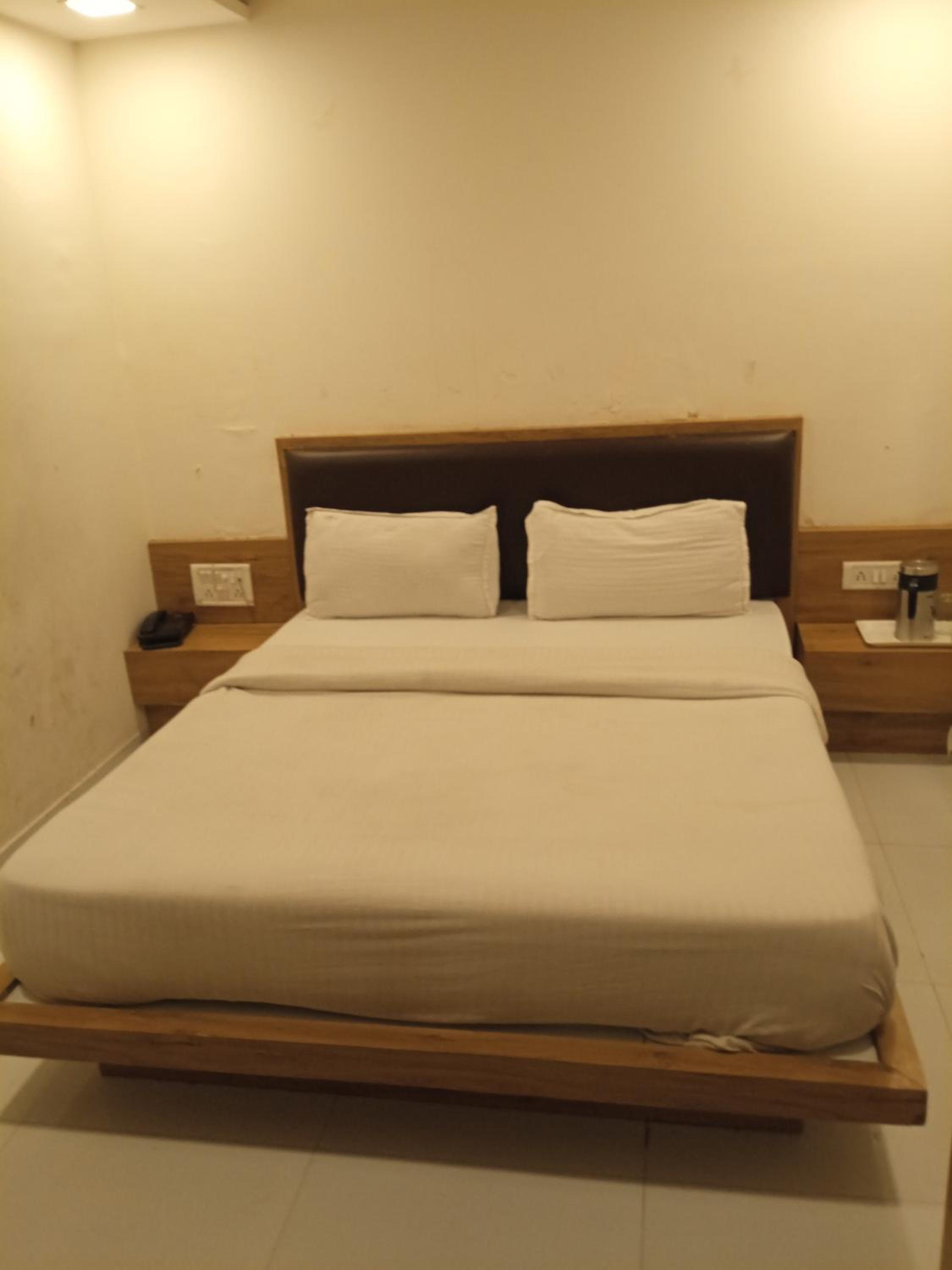 Budget Single Room